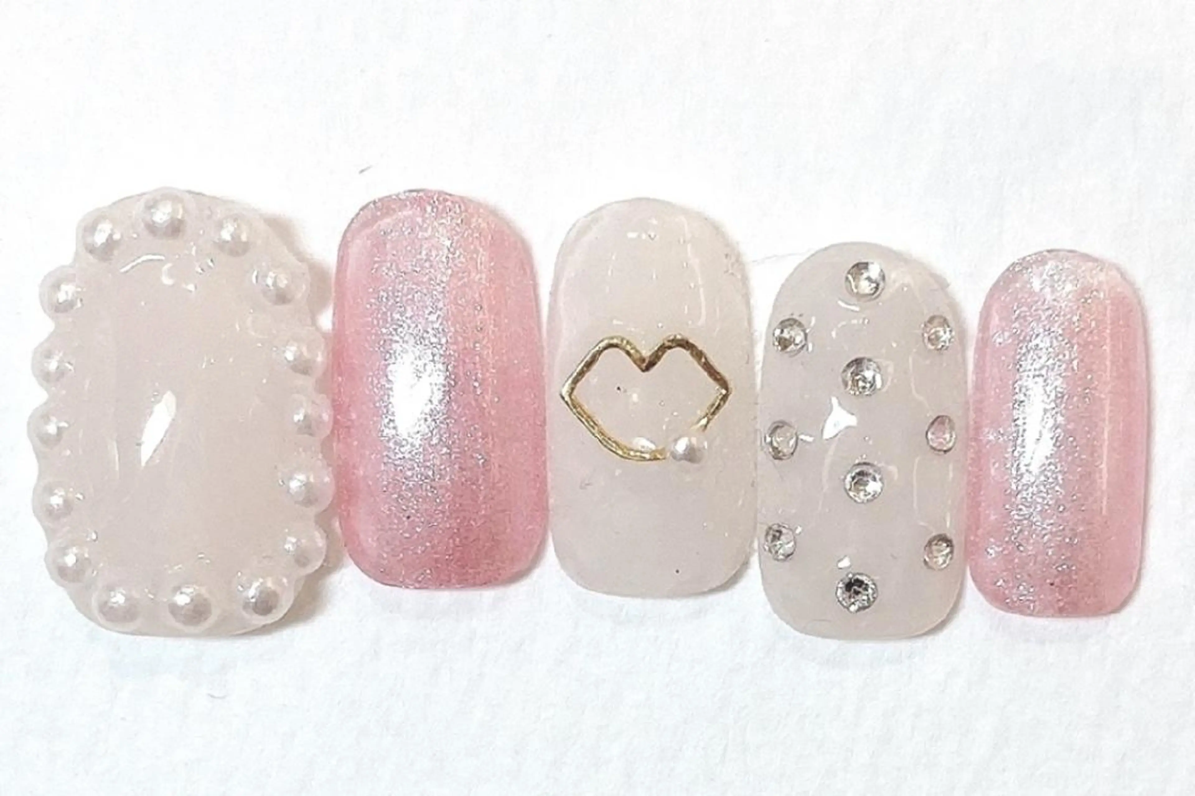 ミディアム ネイル ネイリストゆか💅 長さだし、深爪矯正のネイルデザイン