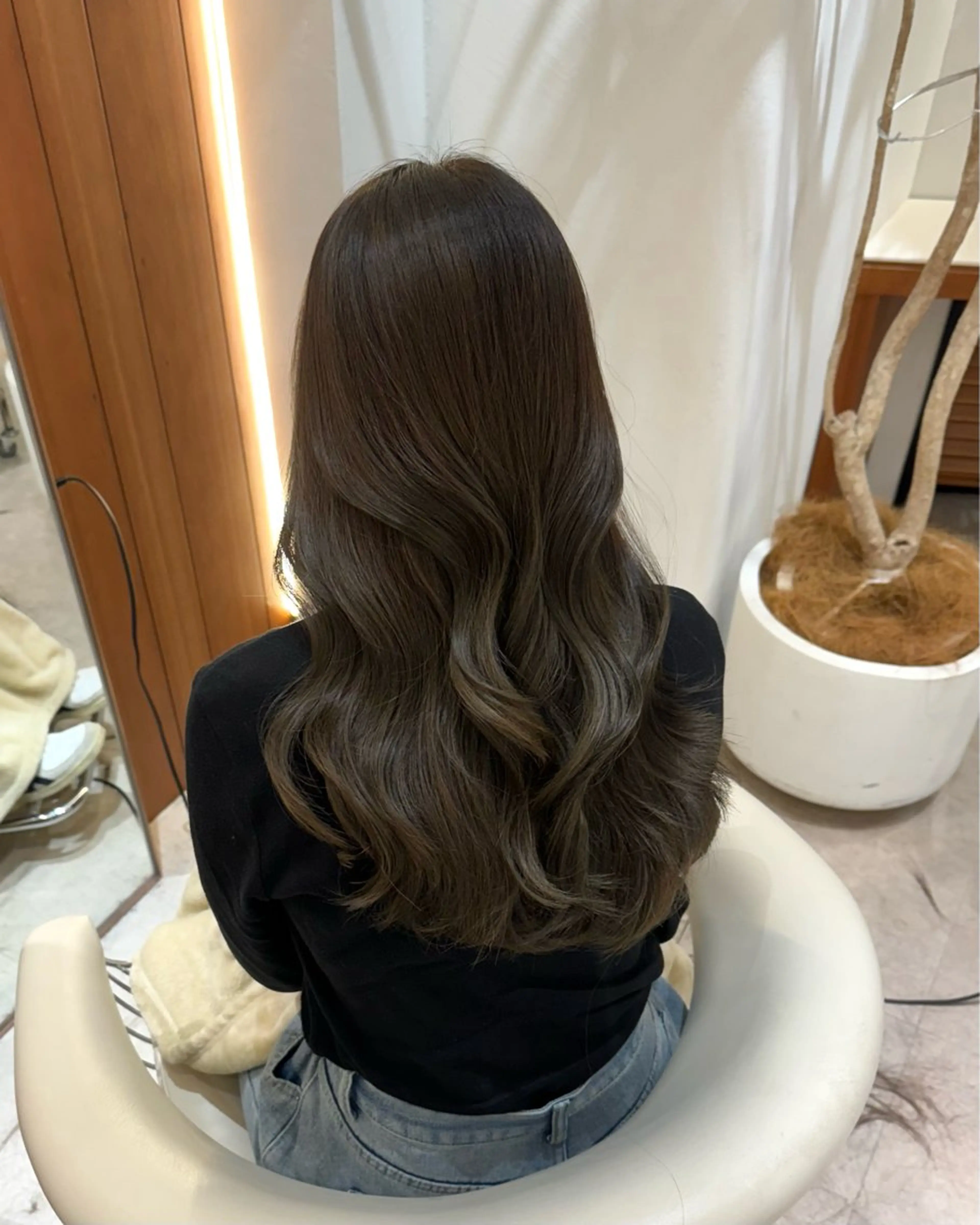 ロング カラー ベージュカラー グレージュ オリーブベージュ オリーブグレージュ オリーブグレー カット ヘアカラー トリートメント ヘアセット 韓国レイヤー🇰🇷 韓国研修◎渋谷カイトのヘアスタイル