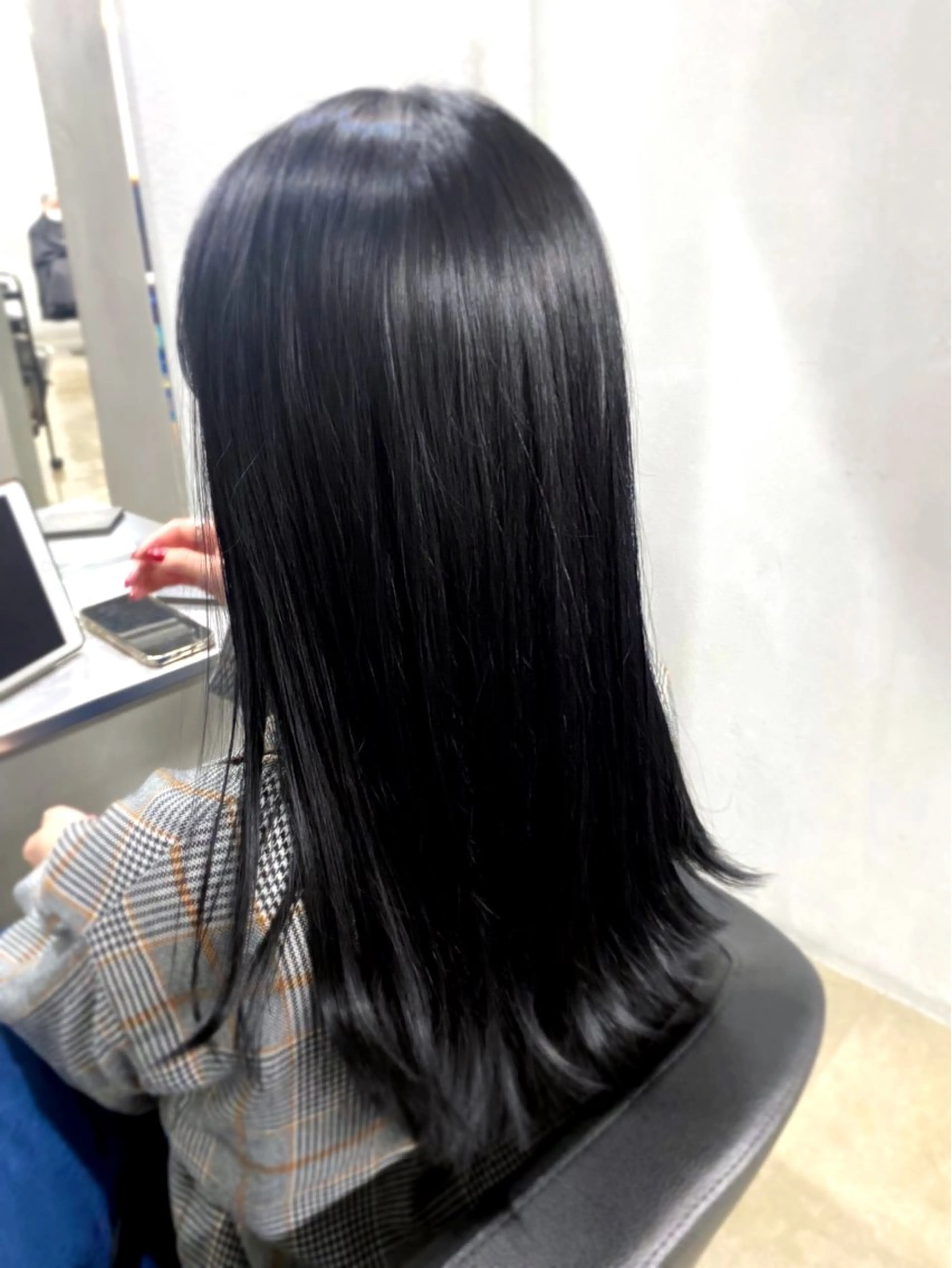 セミロング 艶髪/縮毛矯正 🫧辻野海羽のヘアスタイル