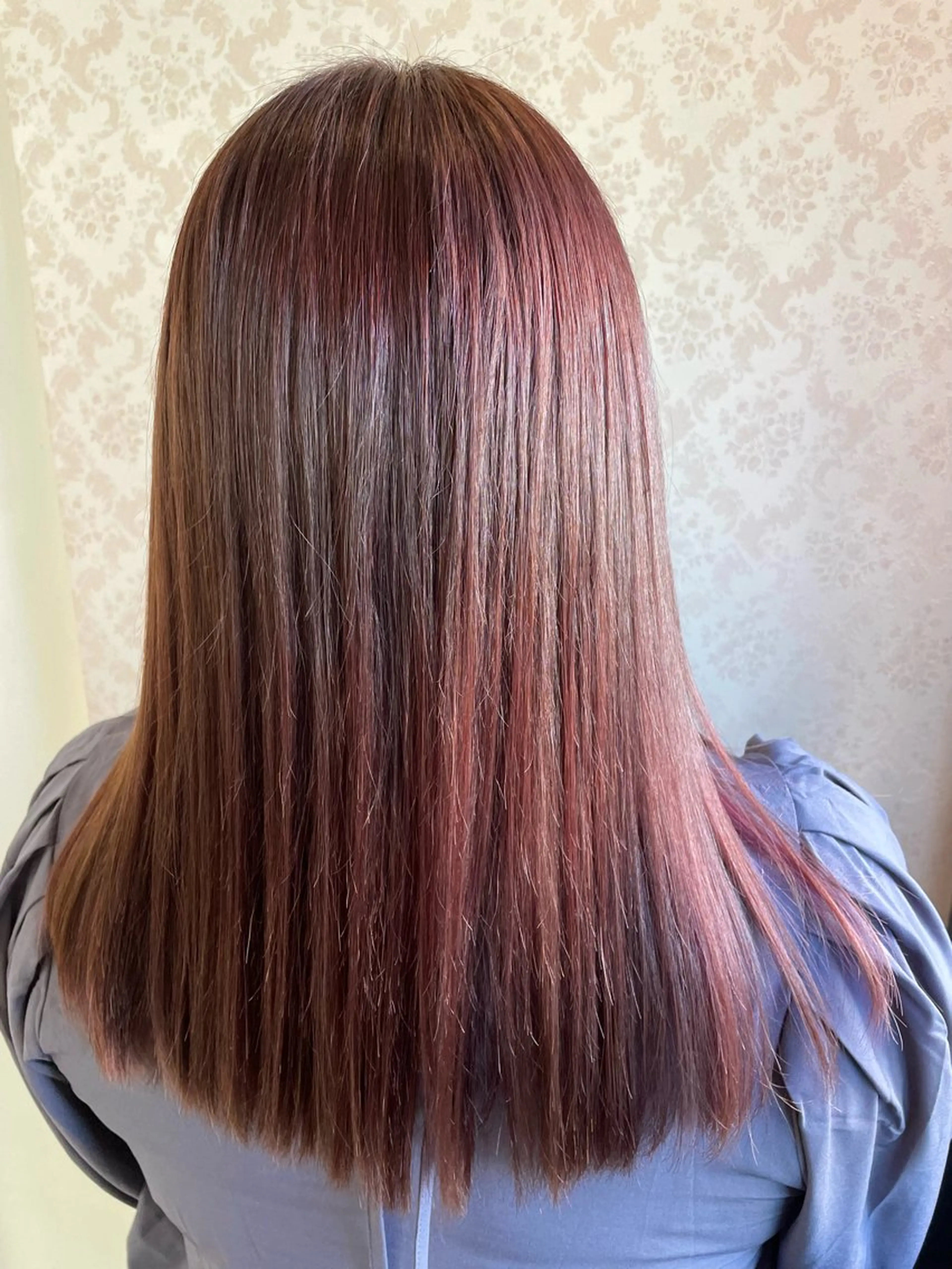 カラー ヒヨシ ルナのヘアスタイル