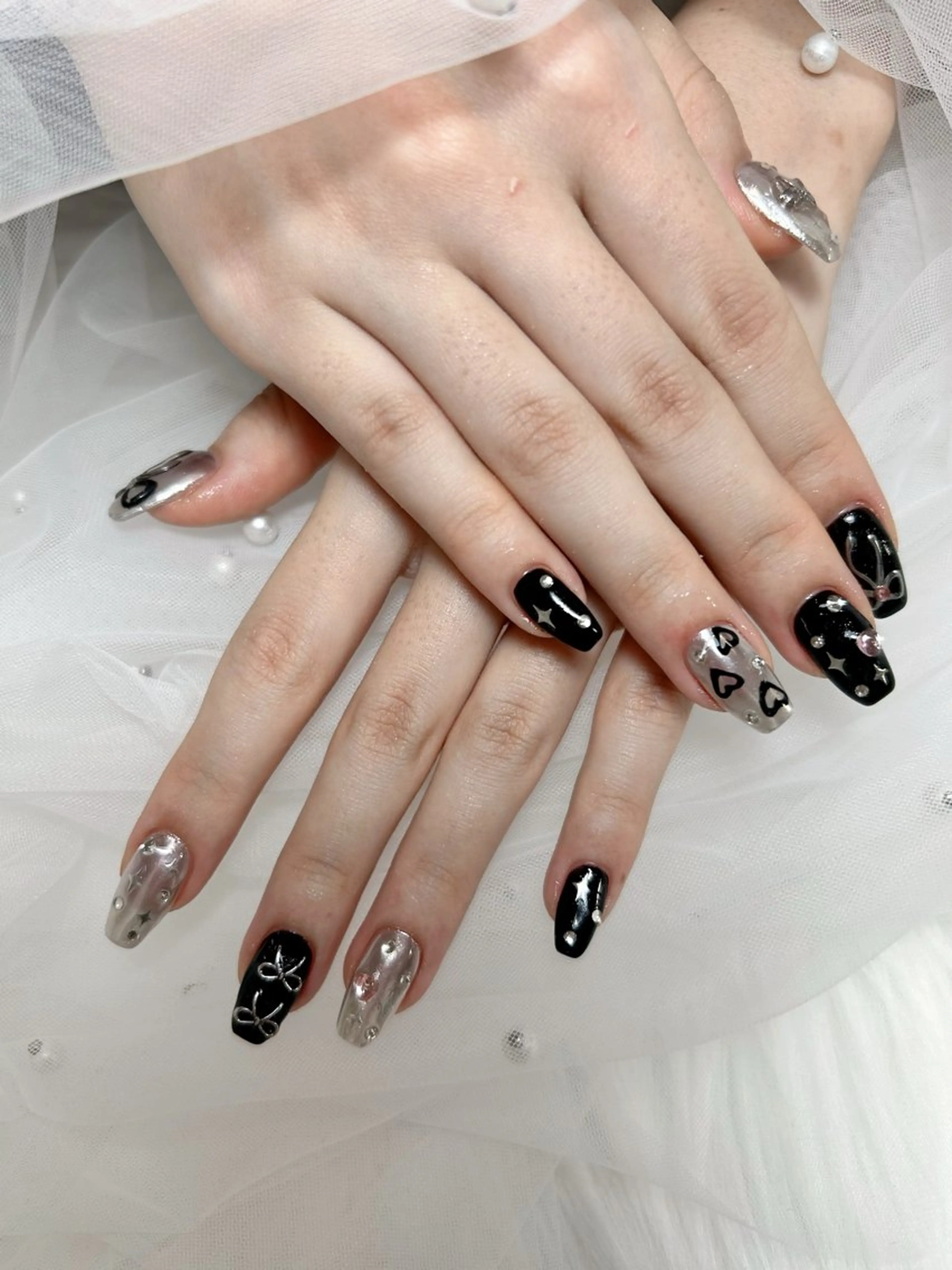 ネイル アートネイル 桜ネイル フレンチネイル ガラスフレンチ グラデーション 🌈 Laule'aのネイルデザイン