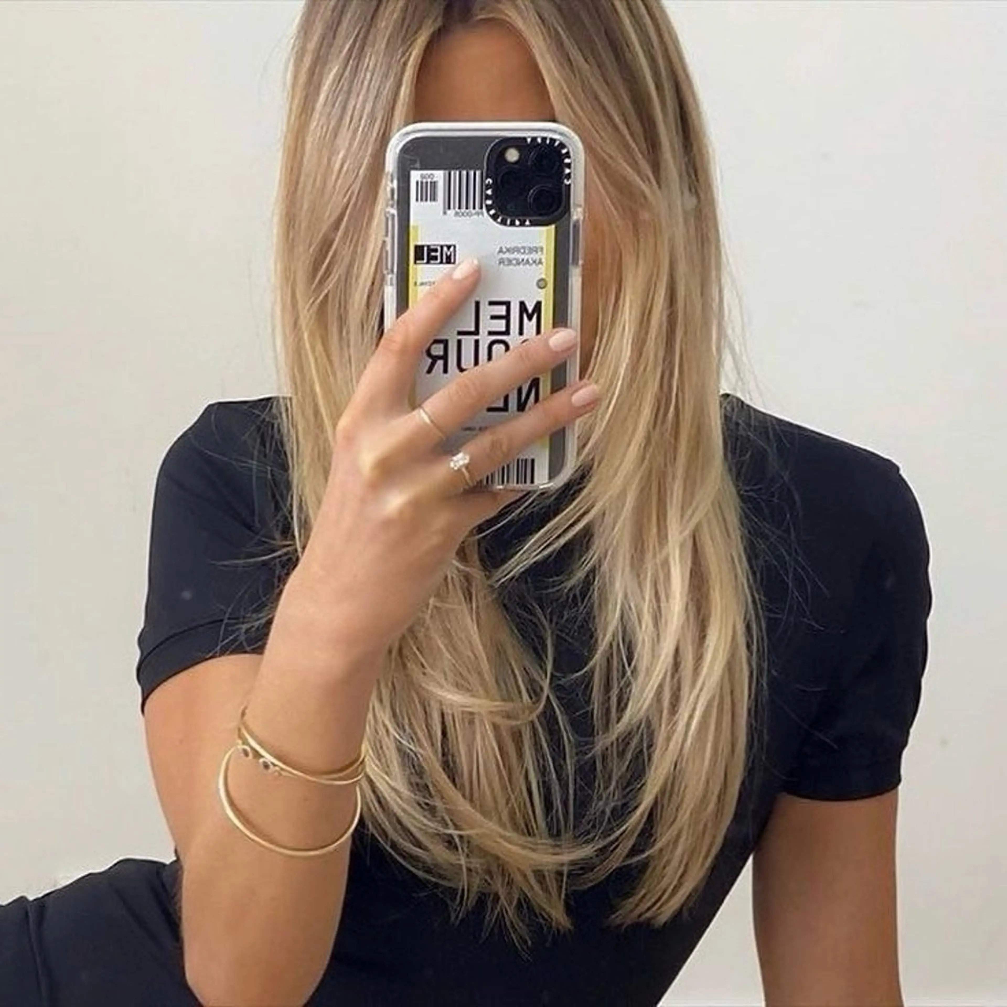 ロング カラー ヘアカラー 🕊️レイヤーカット 透明感カラー GOのヘアスタイル