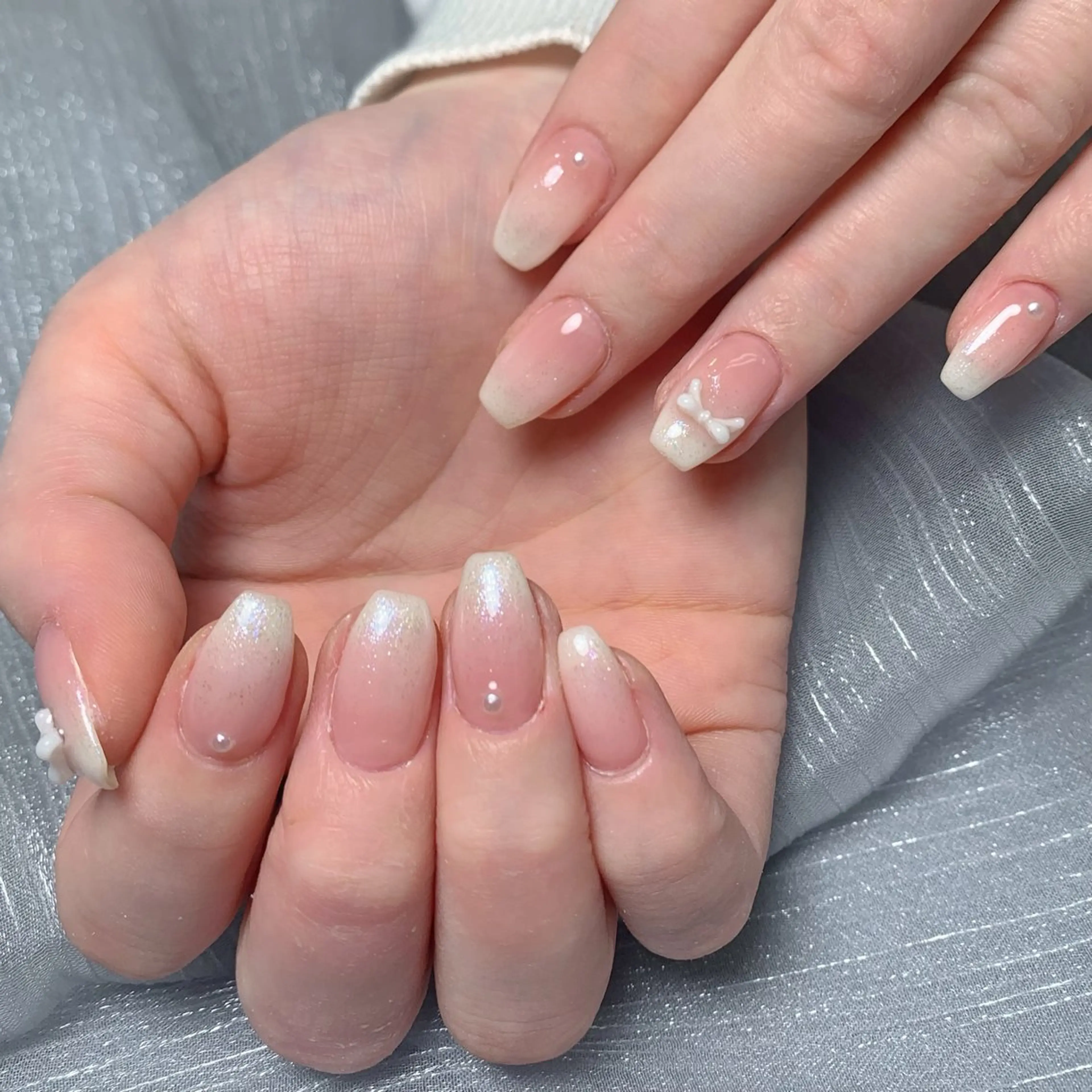 ネイル グラデーション キラキラネイル 韓国ネイル ラメ(グリッター) ラメグラデーション なつみ wooのネイルデザイン