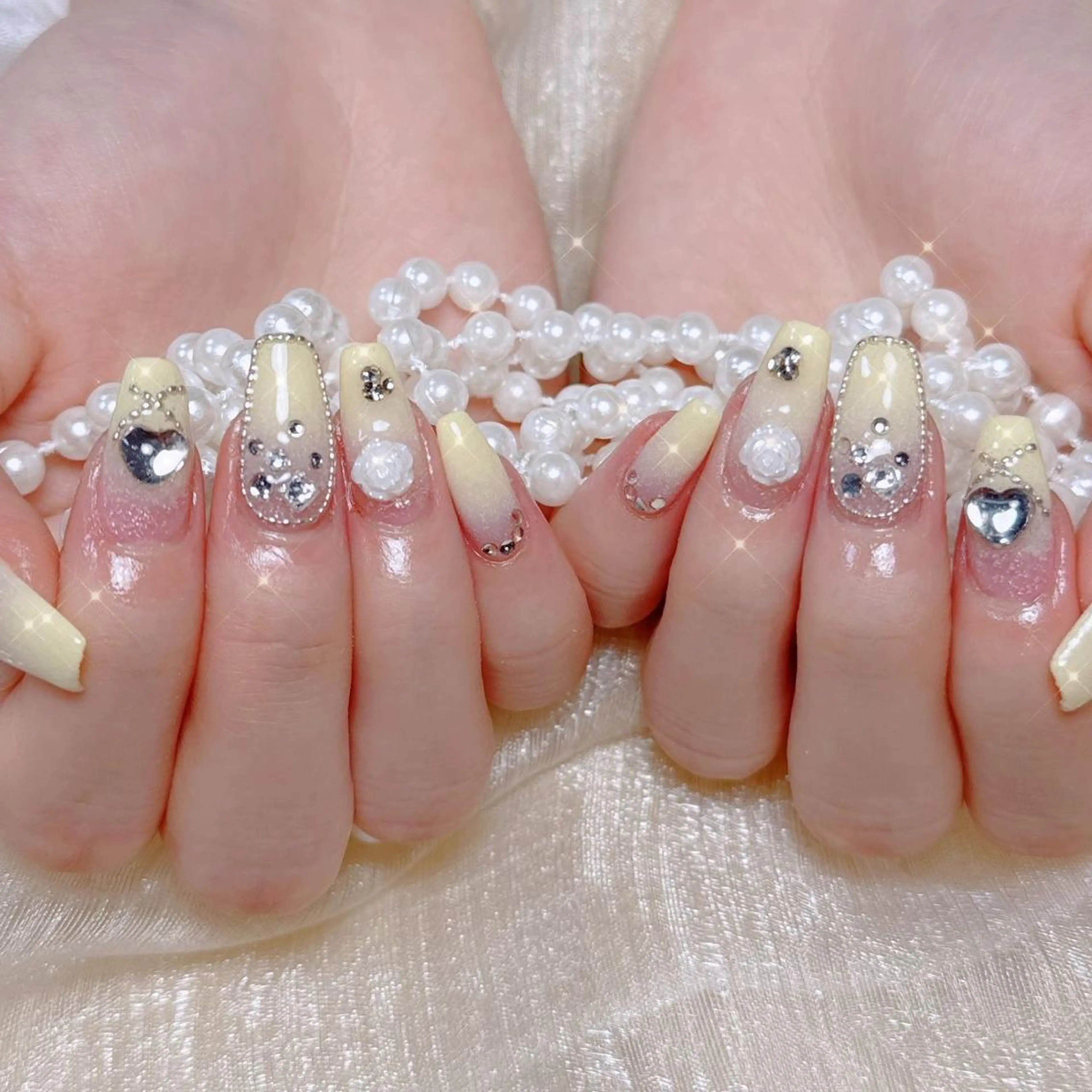 ネイル ハンドネイル queens nailsalonのネイルデザイン