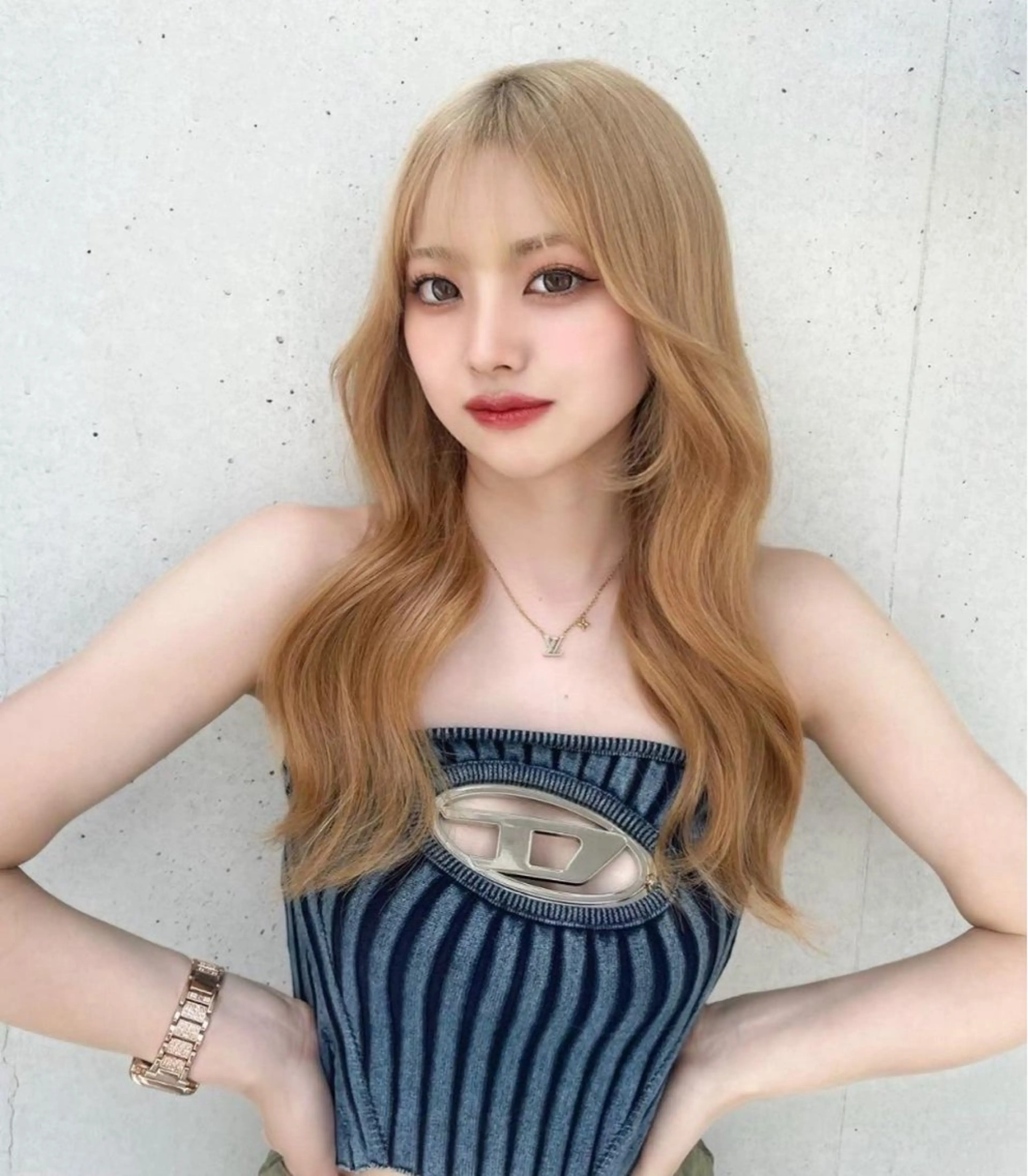 ロング カット ヘアカラー トリートメント 韓国ヘア/ブリーチ無 しWカラー/オリーブのヘアスタイル