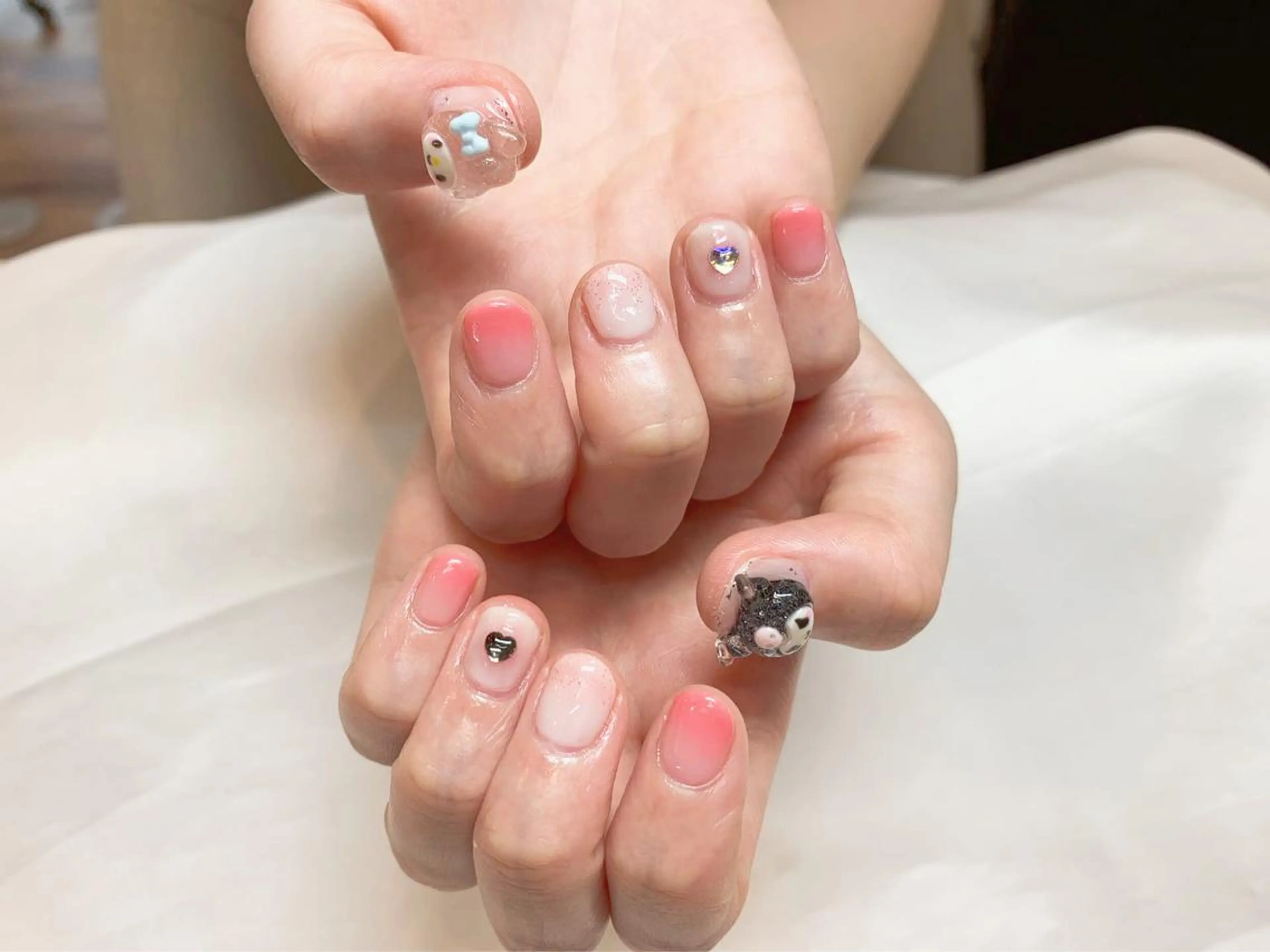 ネイル Ui_Amor (パラジェル)のネイルデザイン