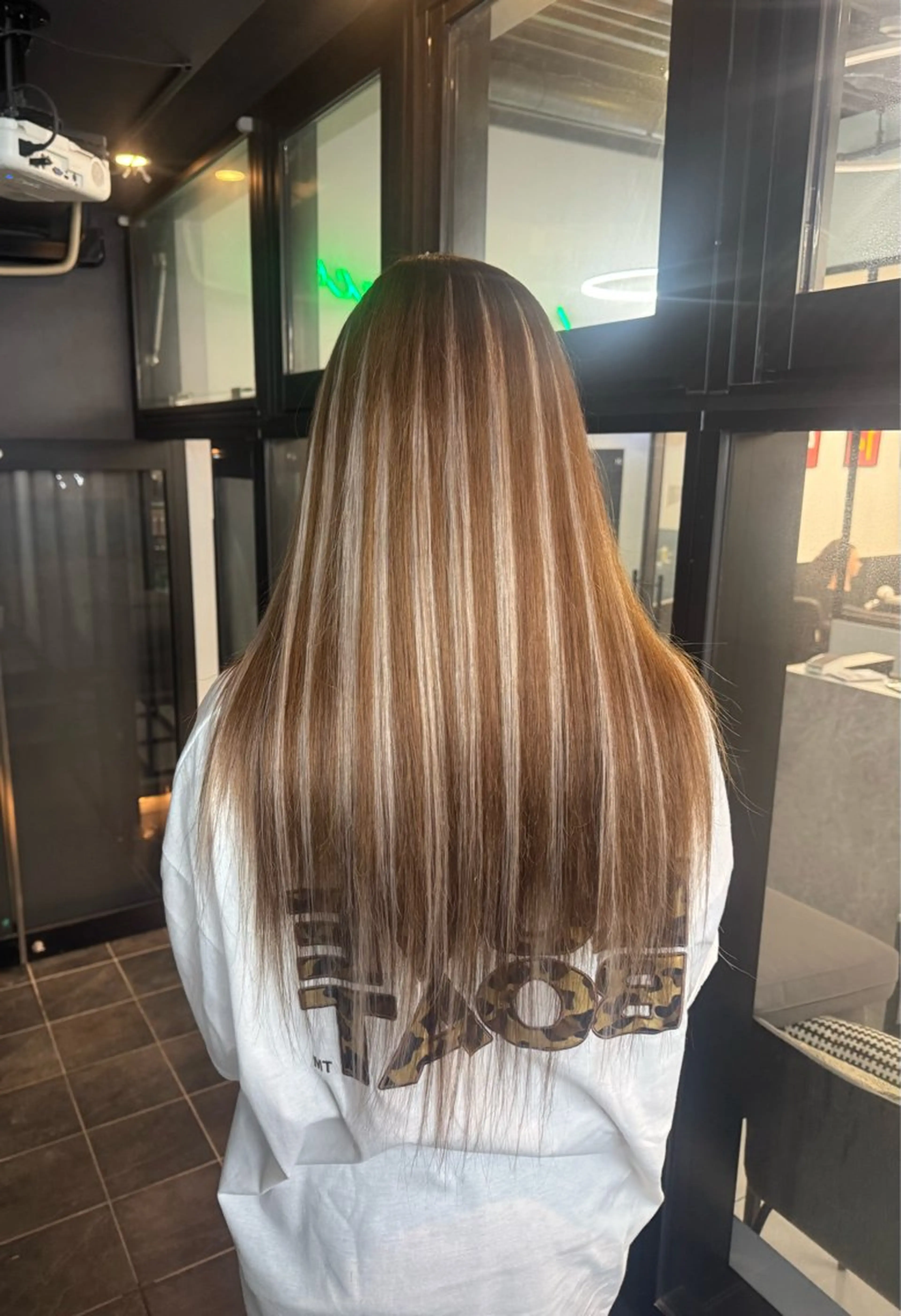 ロング エクステ ハイライト ロング cocona 🩷のヘアスタイル