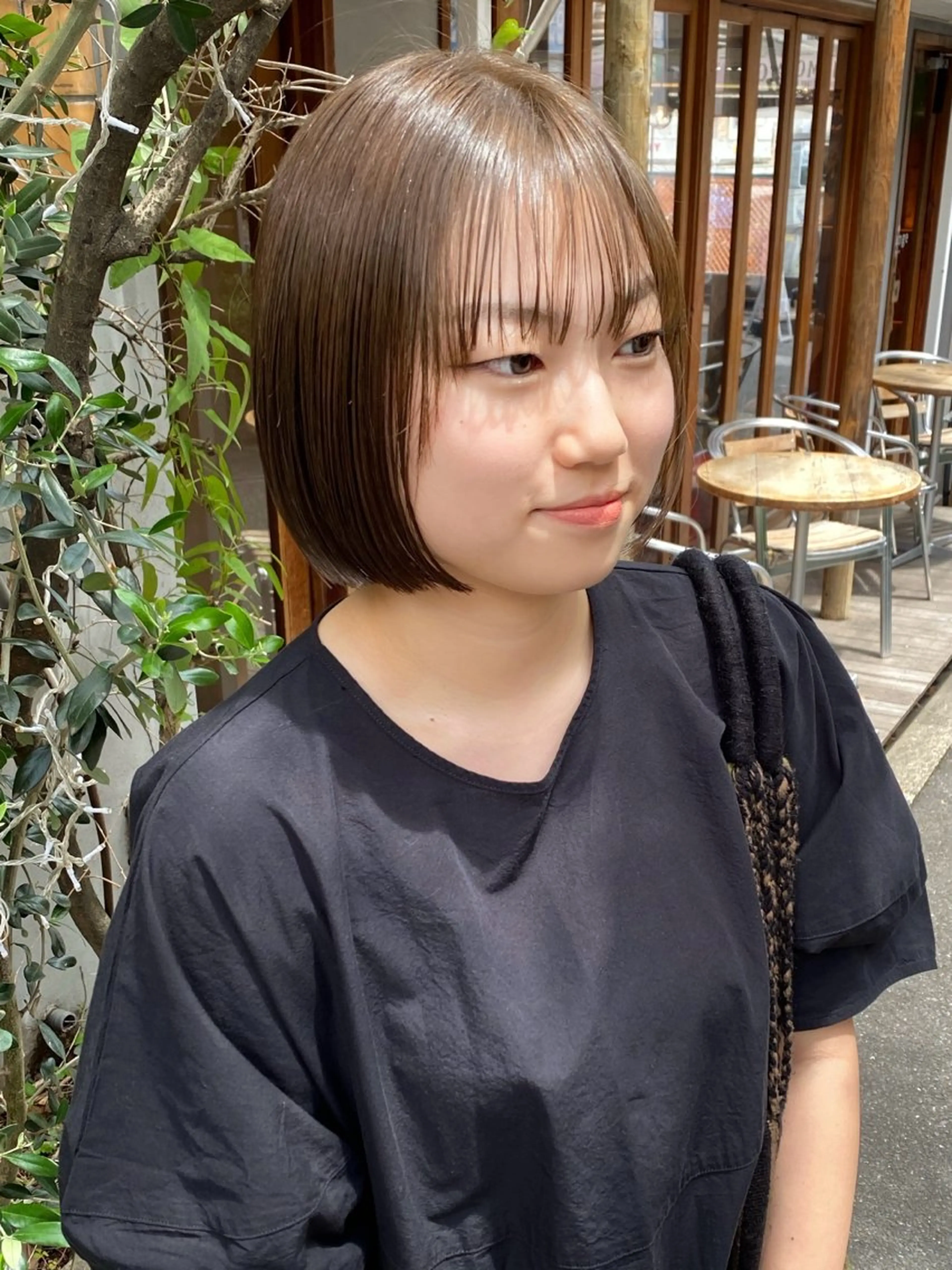 ミディアム カラー 切りっぱなしボブ ベージュカラー ブリーチ 透明感カラー グレージュ カット ヘアカラー トリートメント saki🌼ボブ× 透明感カラー🌼のヘアスタイル