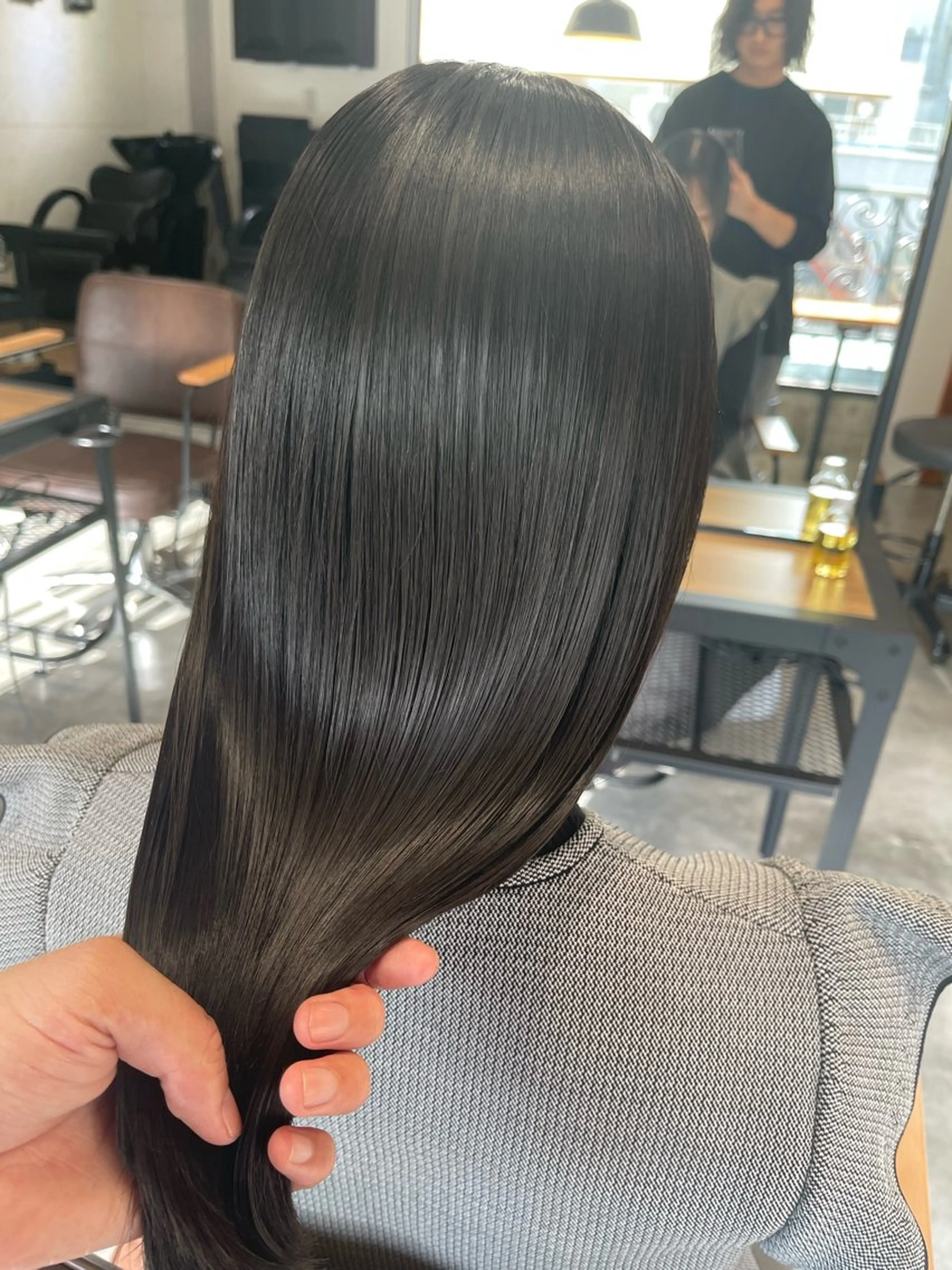 セミロング ヘアカラー トリートメント 髪質改善／艶髪特化 /柔らかさ/清水翔矢のヘアスタイル