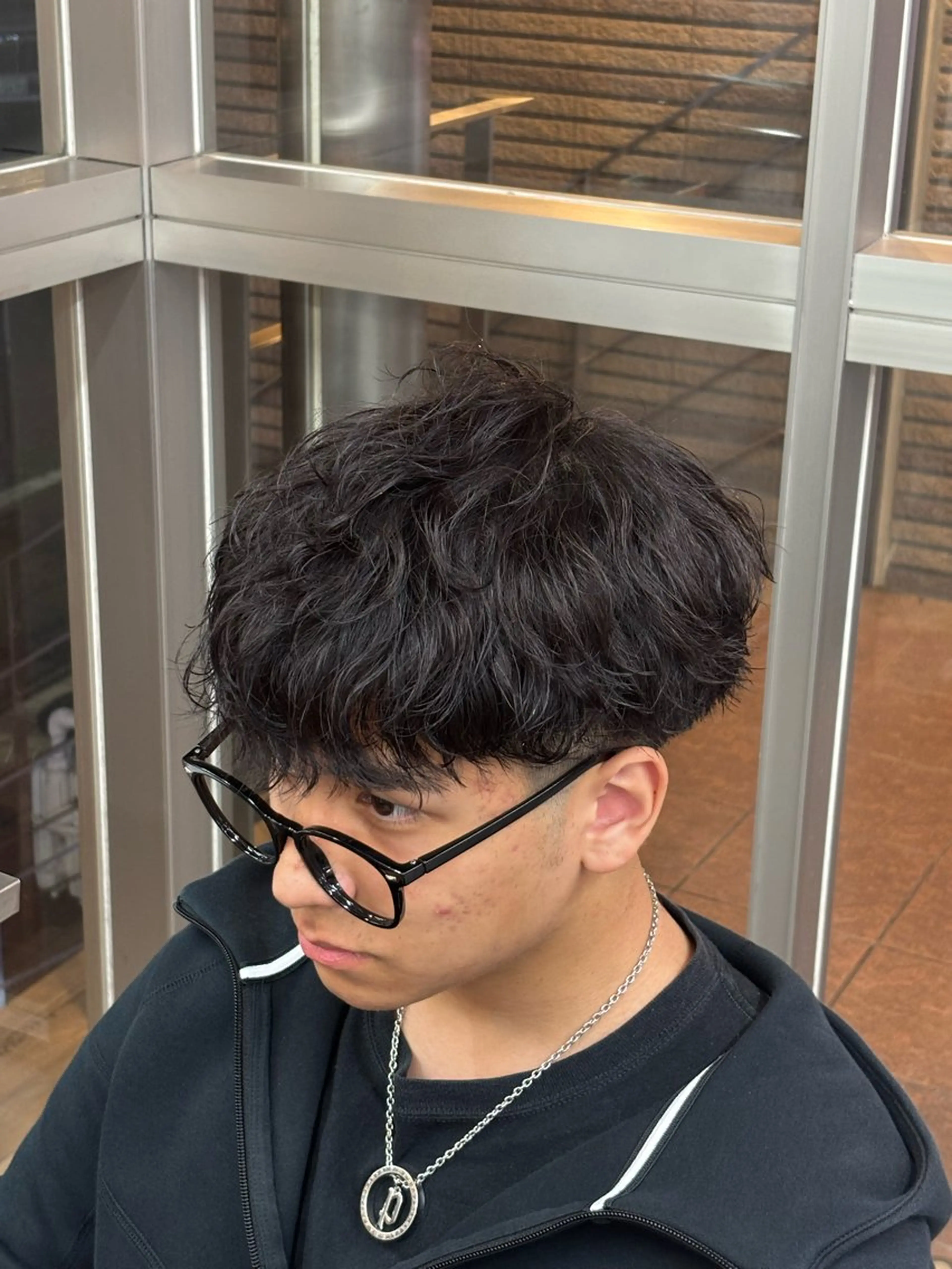 メンズハイトーン 北斗💍レイヤーのヘアスタイル