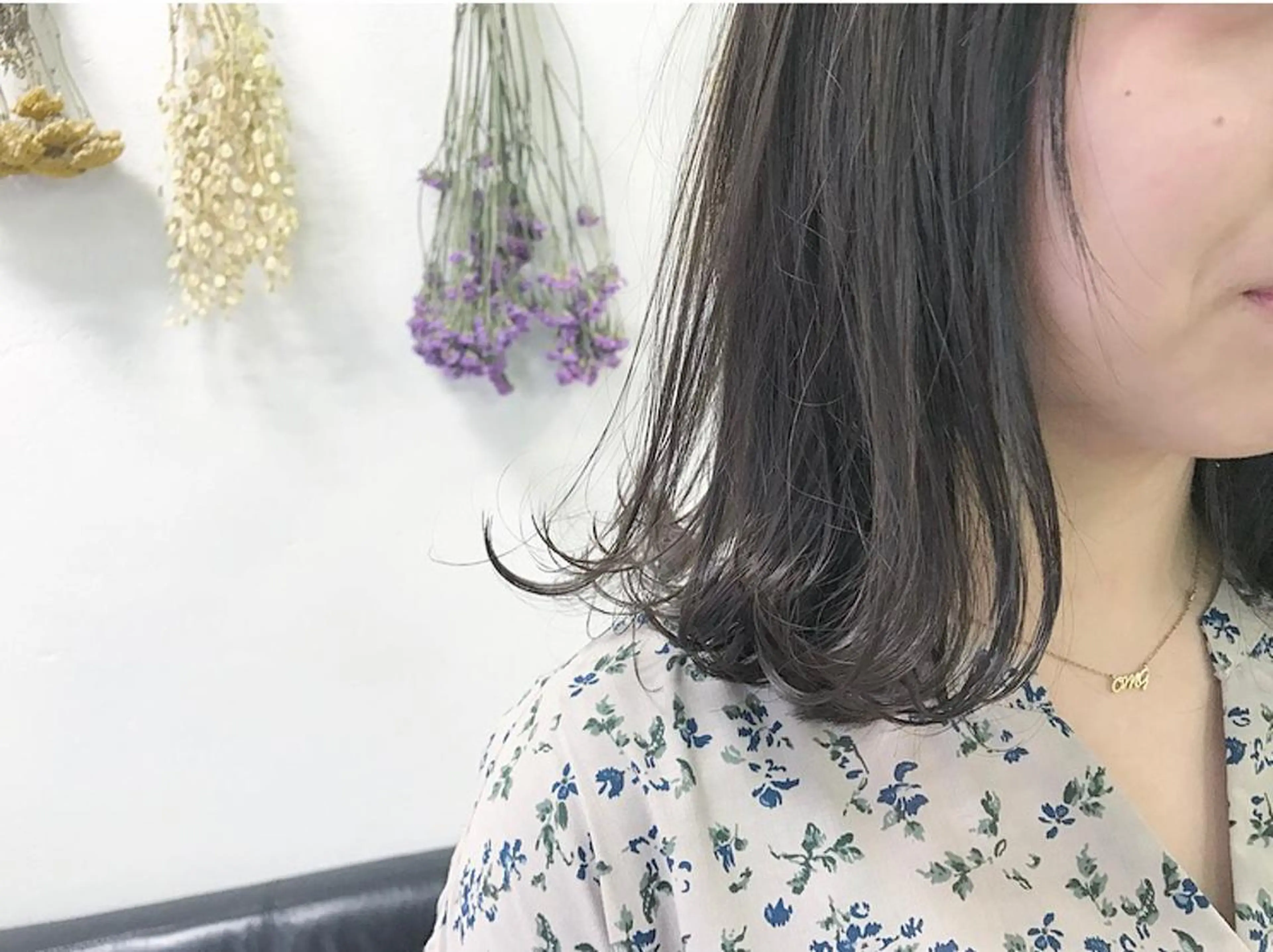 ミディアム カラー パーマ アッシュ 透明感カラー 韓国ヘア🇰🇷/ レイヤーカット✂︎のヘアスタイル