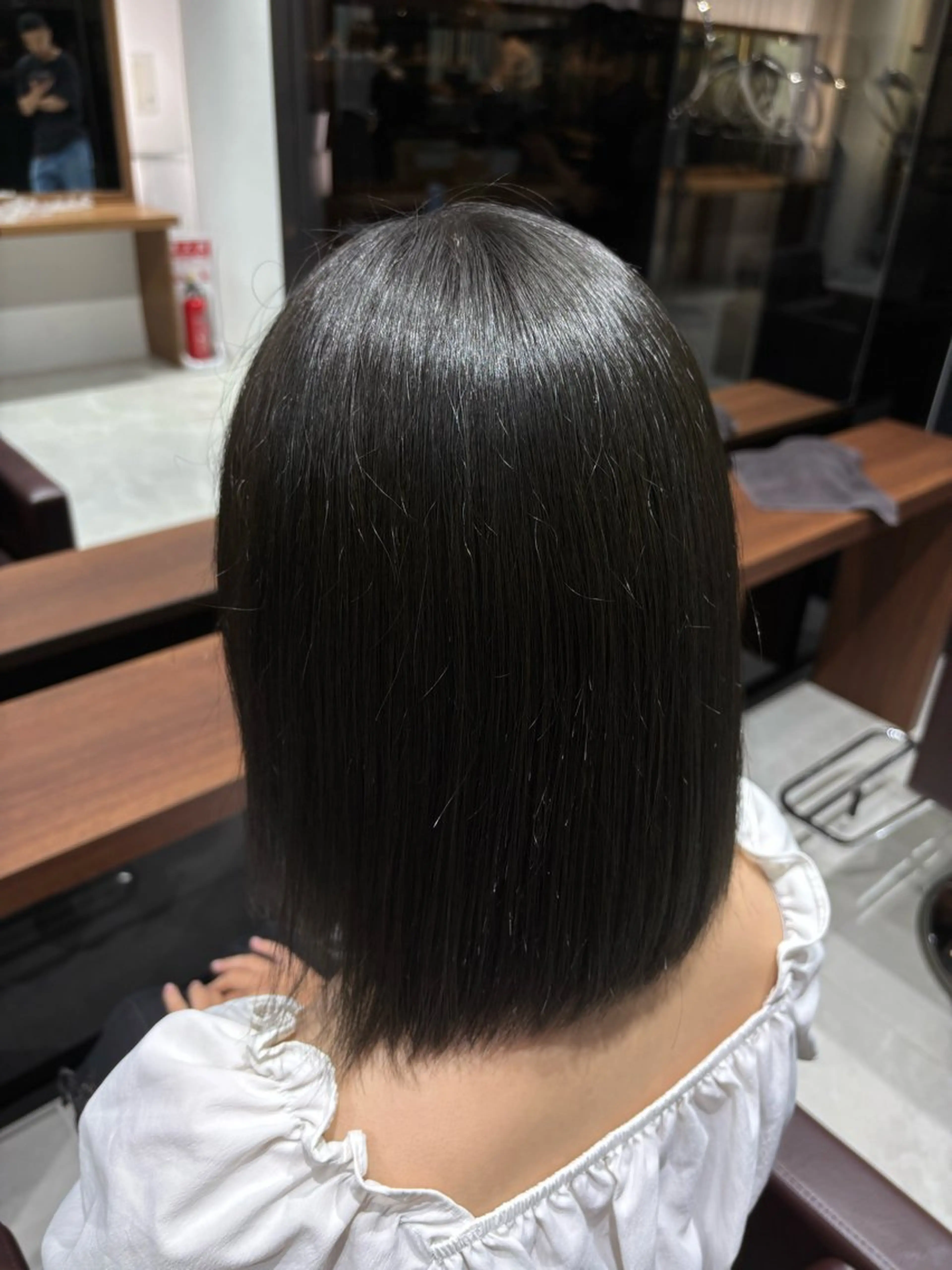 ショート カラー 黒髪 ヘアカラー Miyu's Shibuya Flag所属・ねね🦖 /ブリーチカラーのヘアスタイル