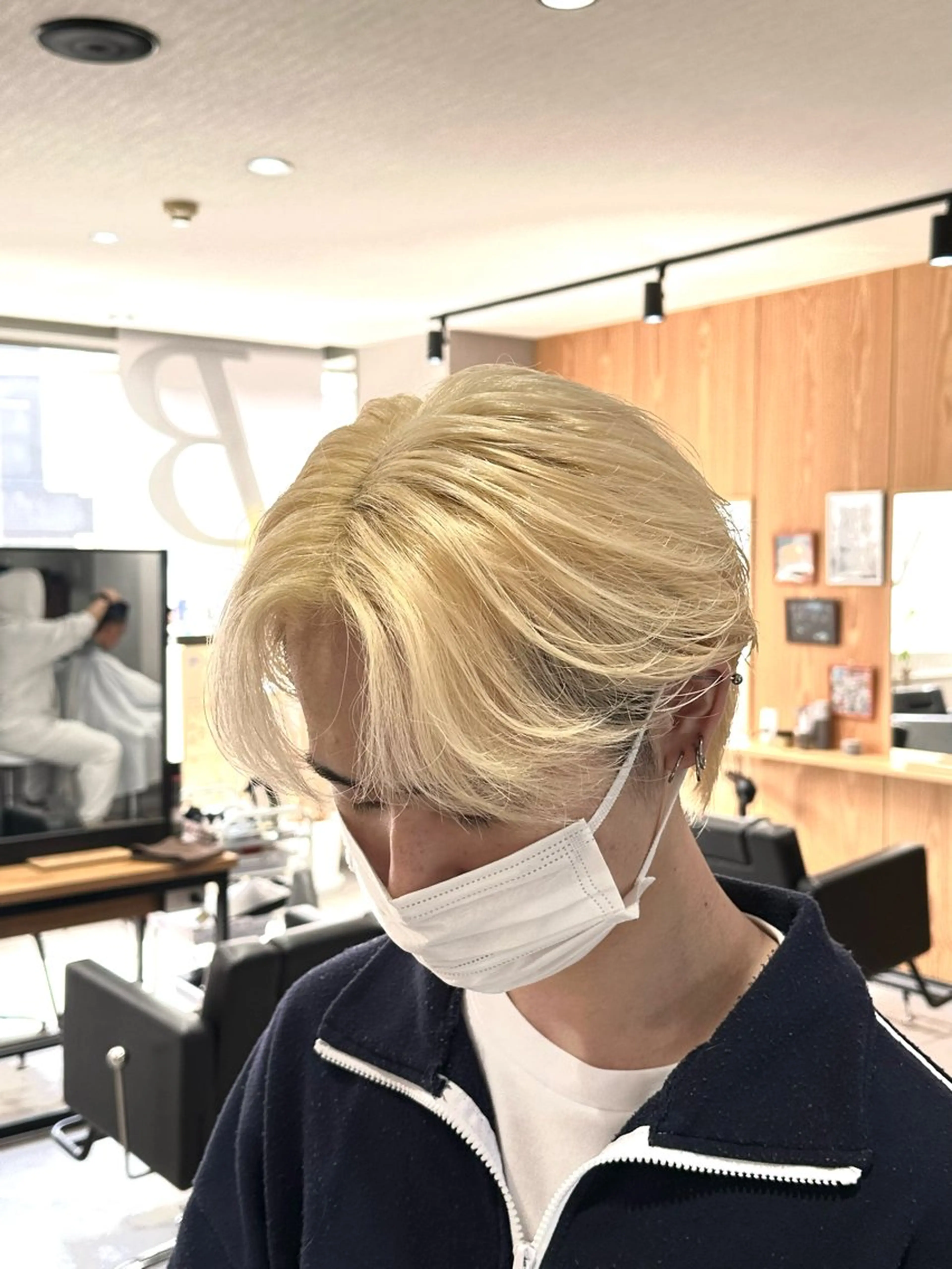 抜きっぱなしブロンド（2ブリーチ、カット無し）の写真