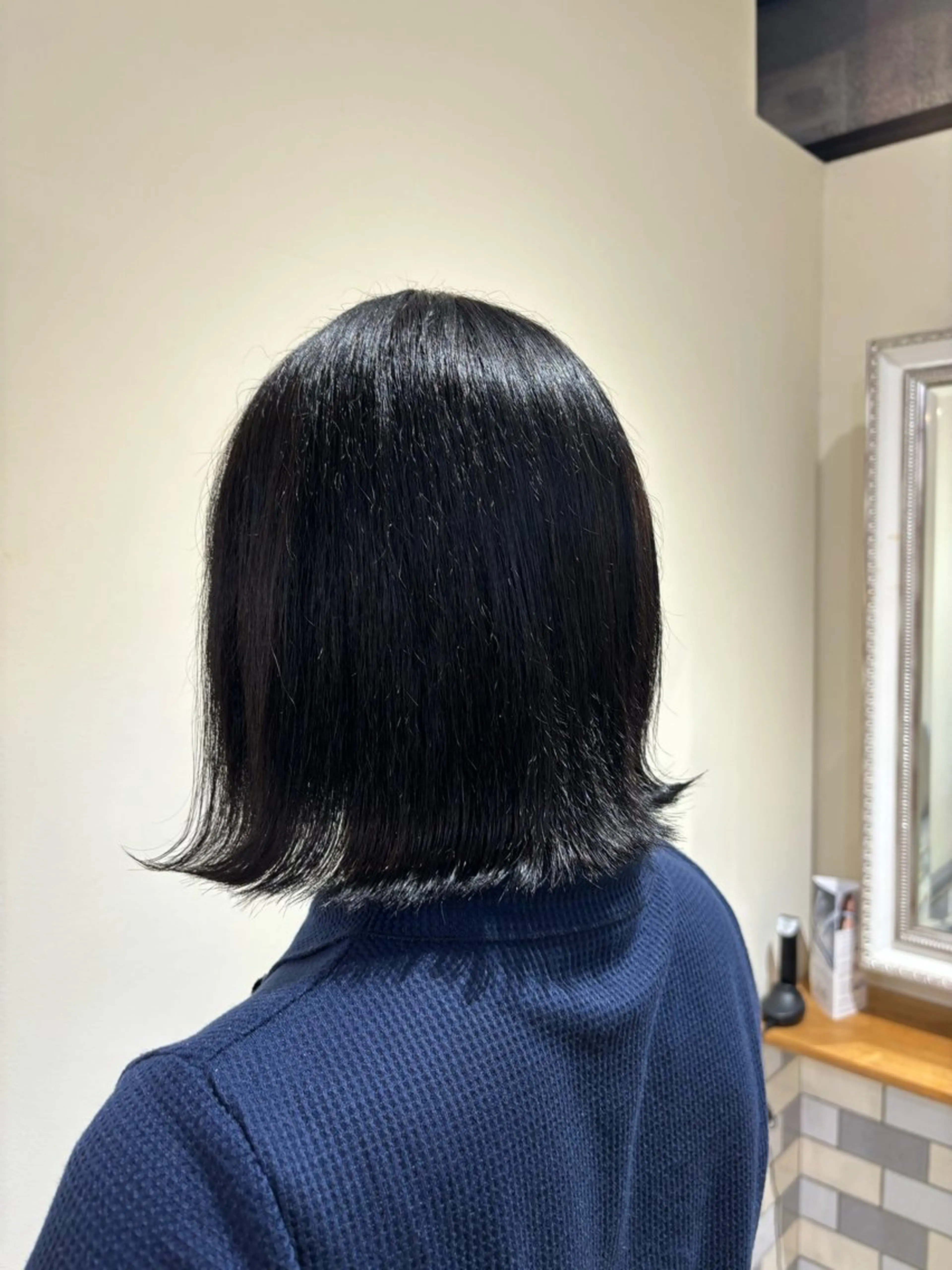 ショート カラー 友成 星来のヘアスタイル