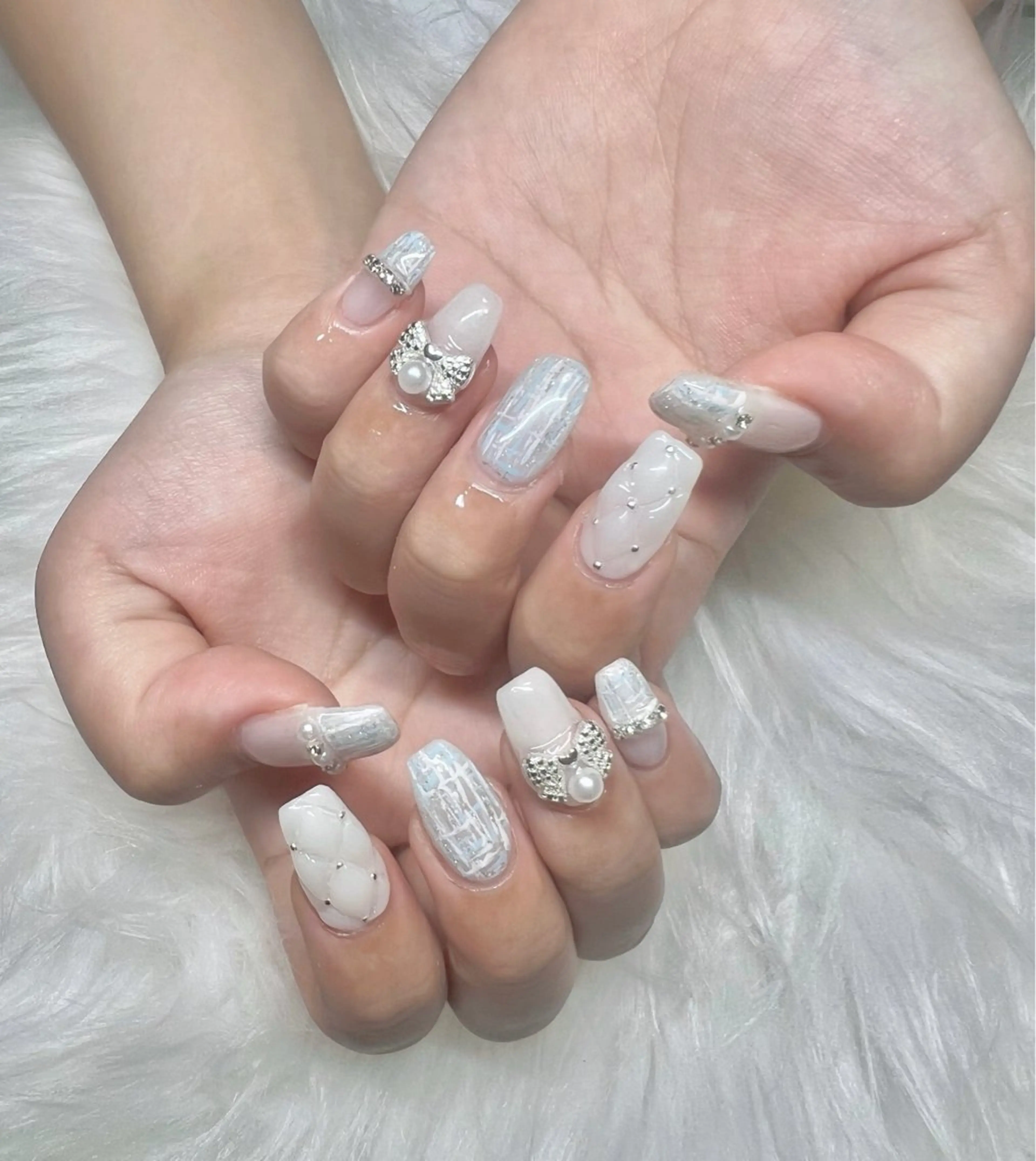 ネイル ツイードネイル ハンドネイル CHARME 🤎〔RINA〕のネイルデザイン