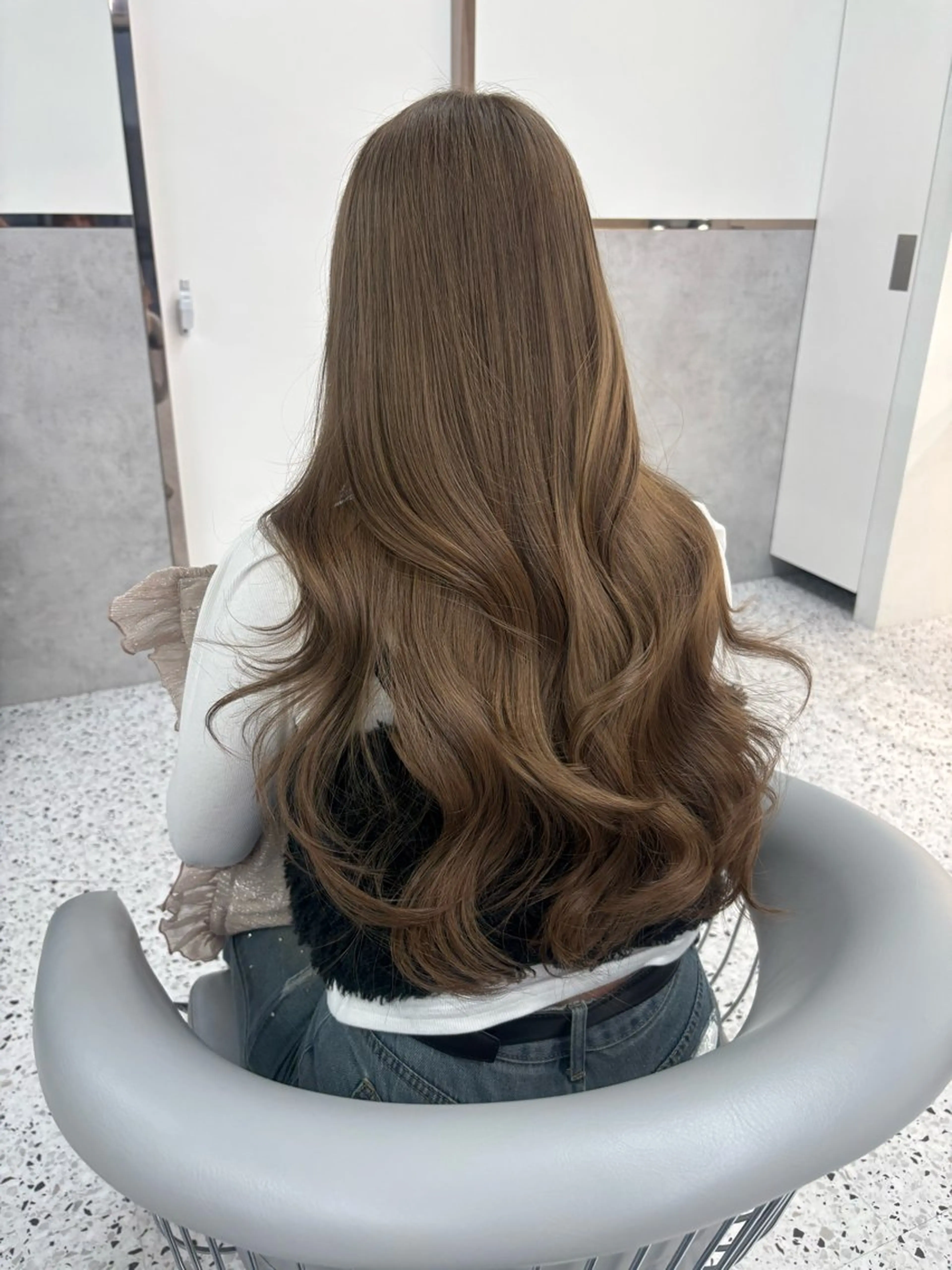 ミディアム カラー ブリーチ ボブ 韓国風ヘア レイヤーカット トリートメント ヘアカラー トリートメント rina／ベージュ ワンホン/韓国ヘアのヘアスタイル