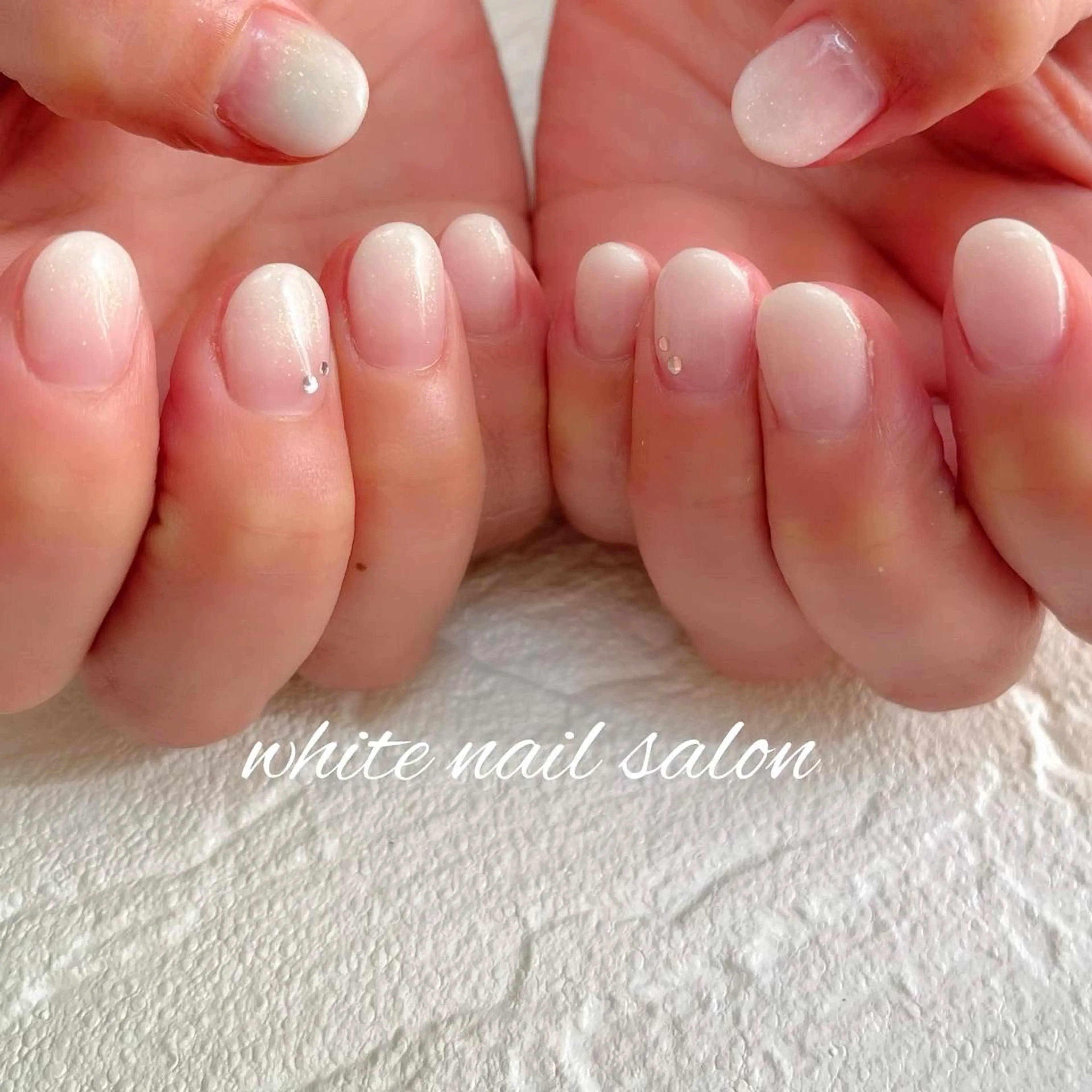 ネイル フットネイル ジェルネイル ハードジェル ラメ(グリッター) 持ち込み ハンドネイル white nail salonのネイルデザイン