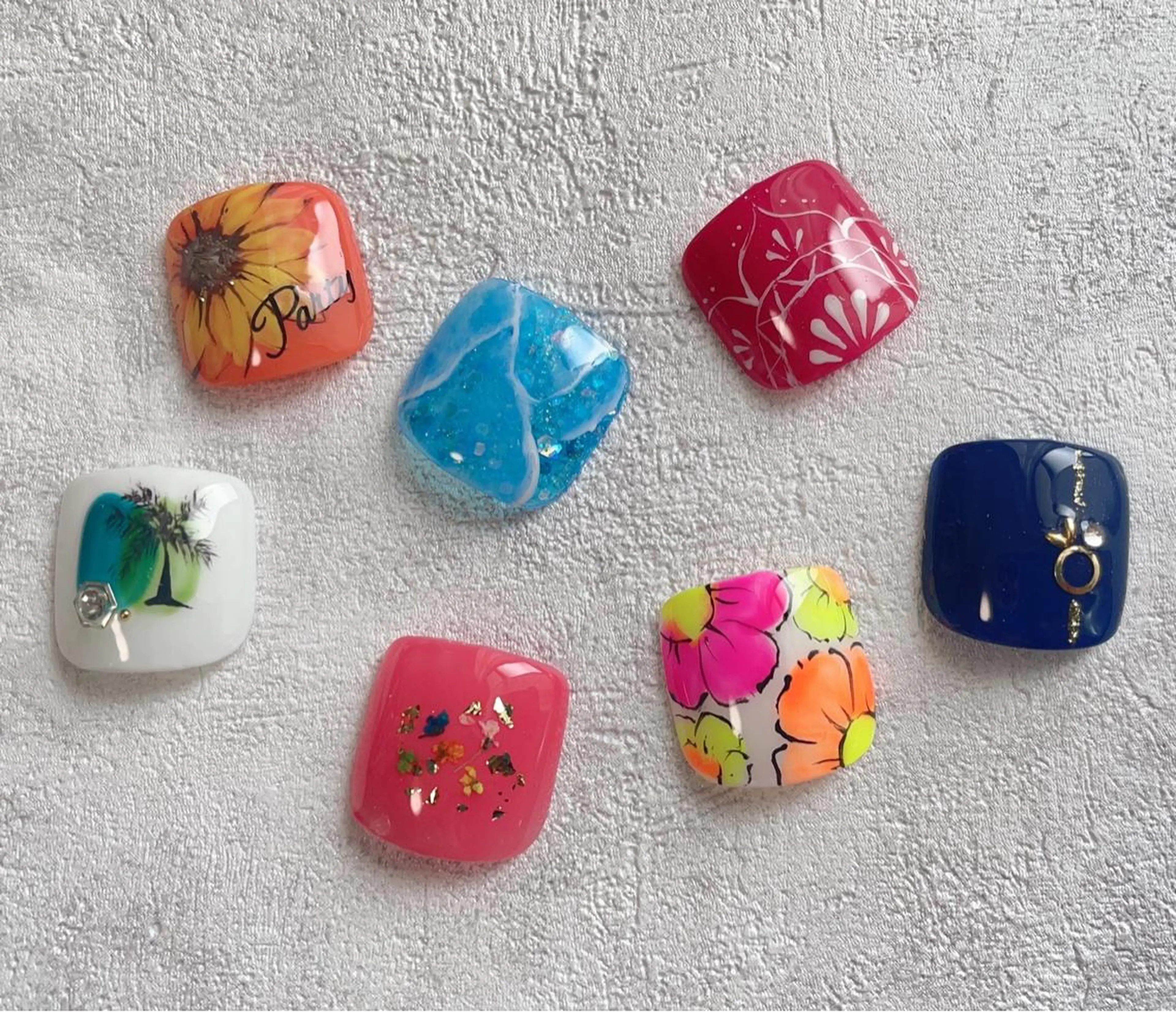 ネイル アートネイル フットネイル キラキラネイル ニュアンスネイル オフィスネイル nail happiness.のネイルデザイン