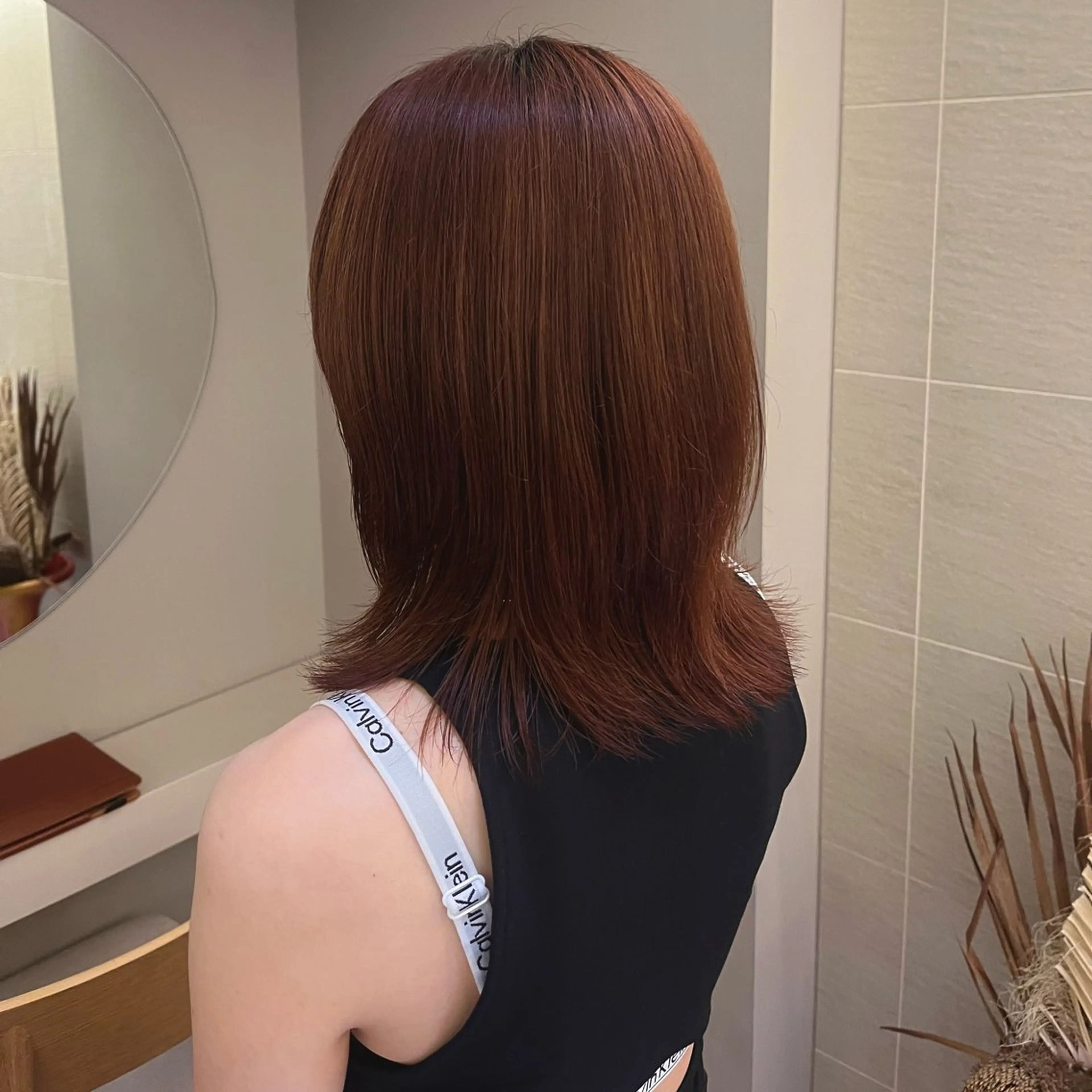 ミディアム yiye aoyama所属・表参道yiye うららのヘアスタイル