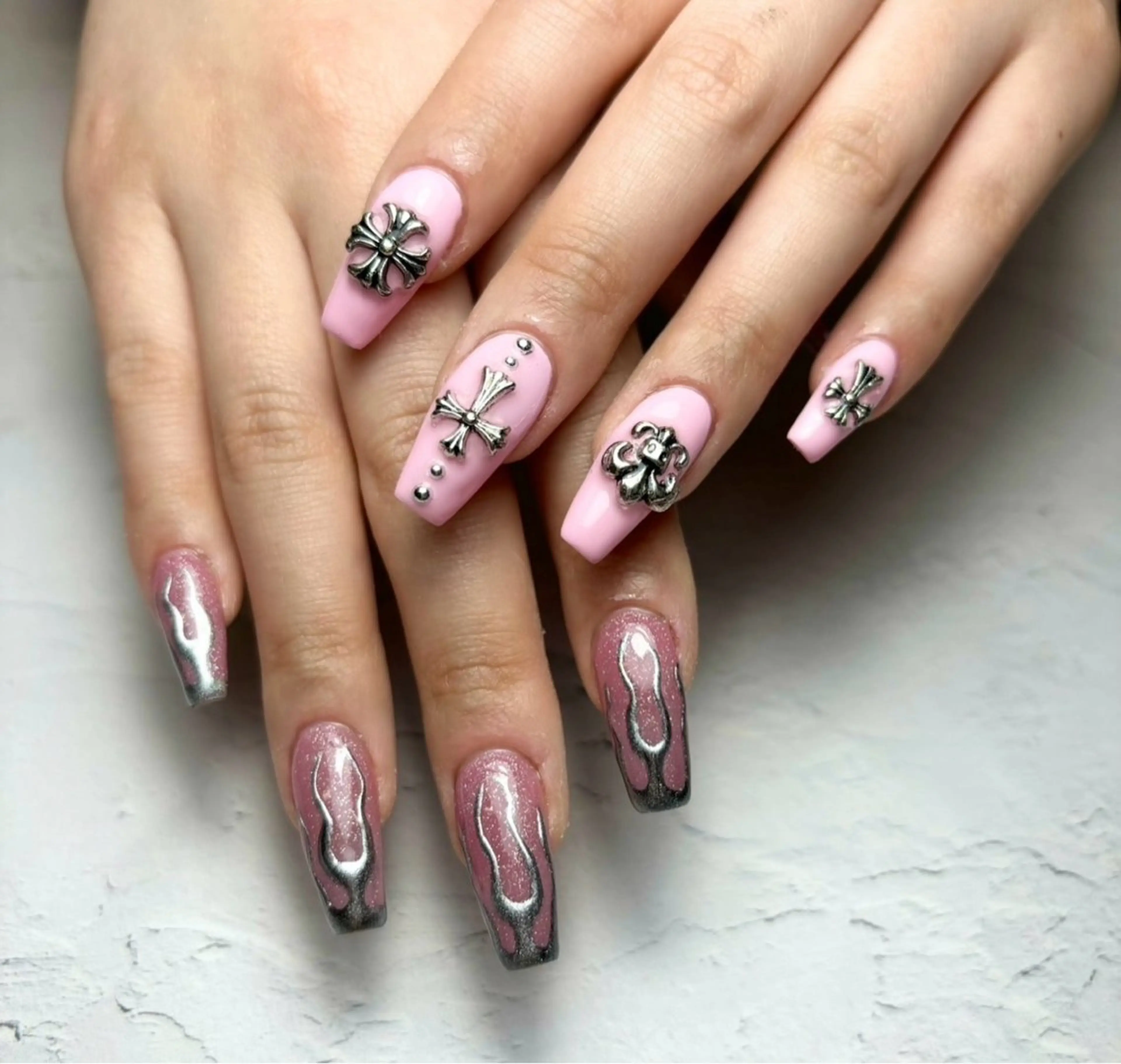 ネイル ［DOLL］ WAX脱毛のエステ・リラクイメージ