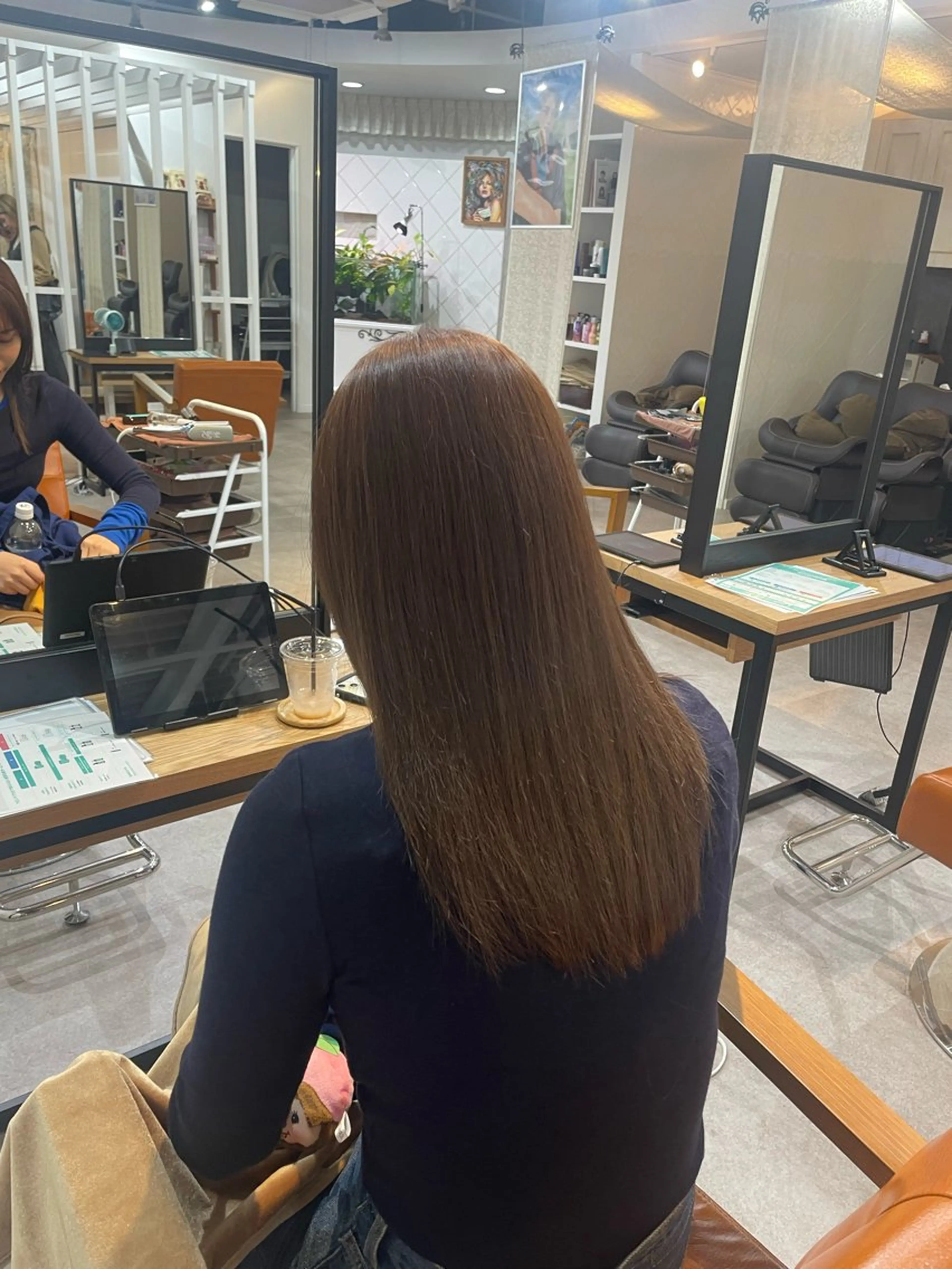 ロング カラー ヘアカラー トリートメント 🍑宮川 愛菜🍑のヘアスタイル