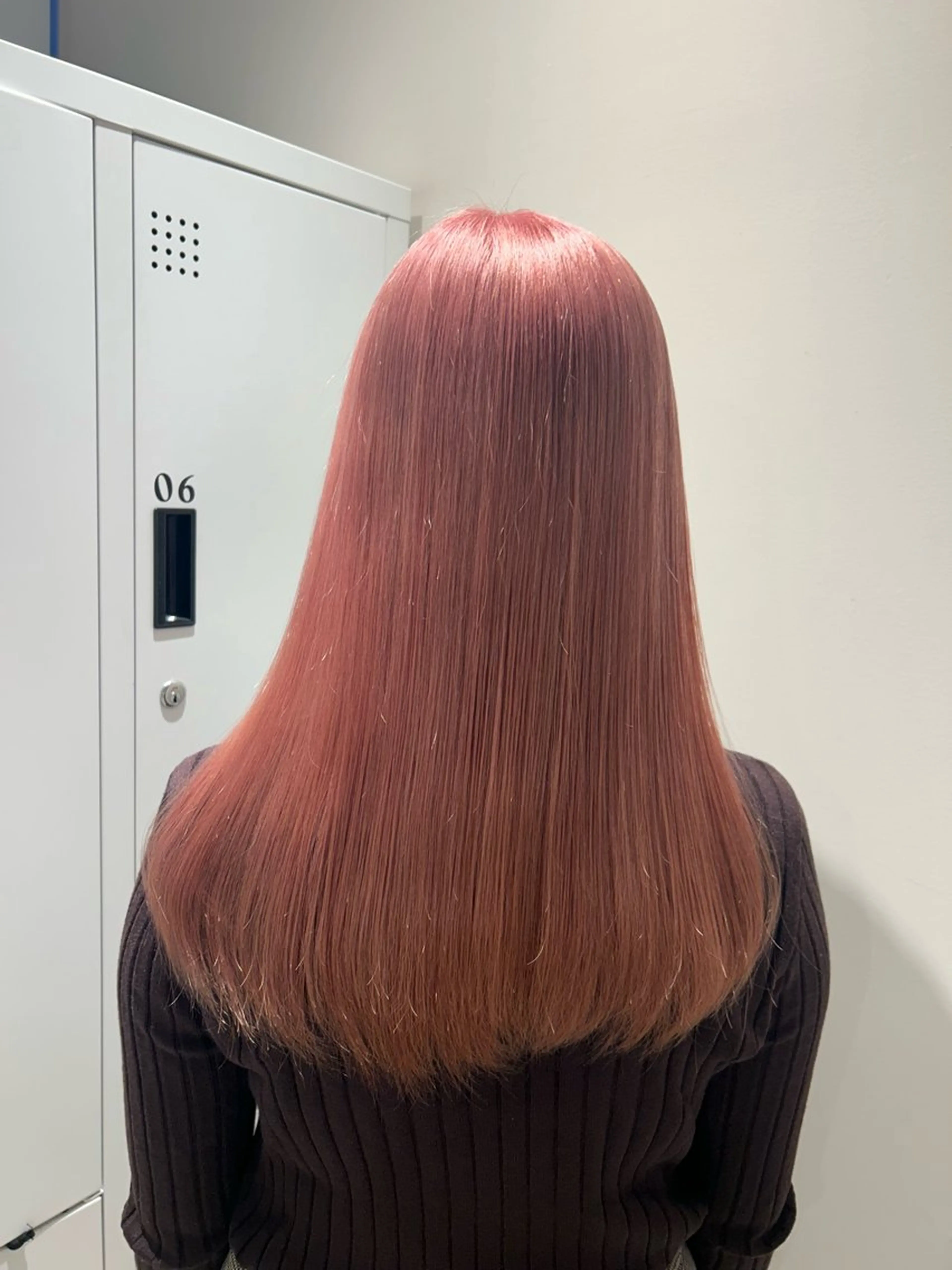 ロング カラー ベージュカラー ケアカラー 透明感カラー ダブルカラー ピンクカラー カット ヘアカラー ピンク/ベージュ /似合わせ/田島百華のヘアスタイル