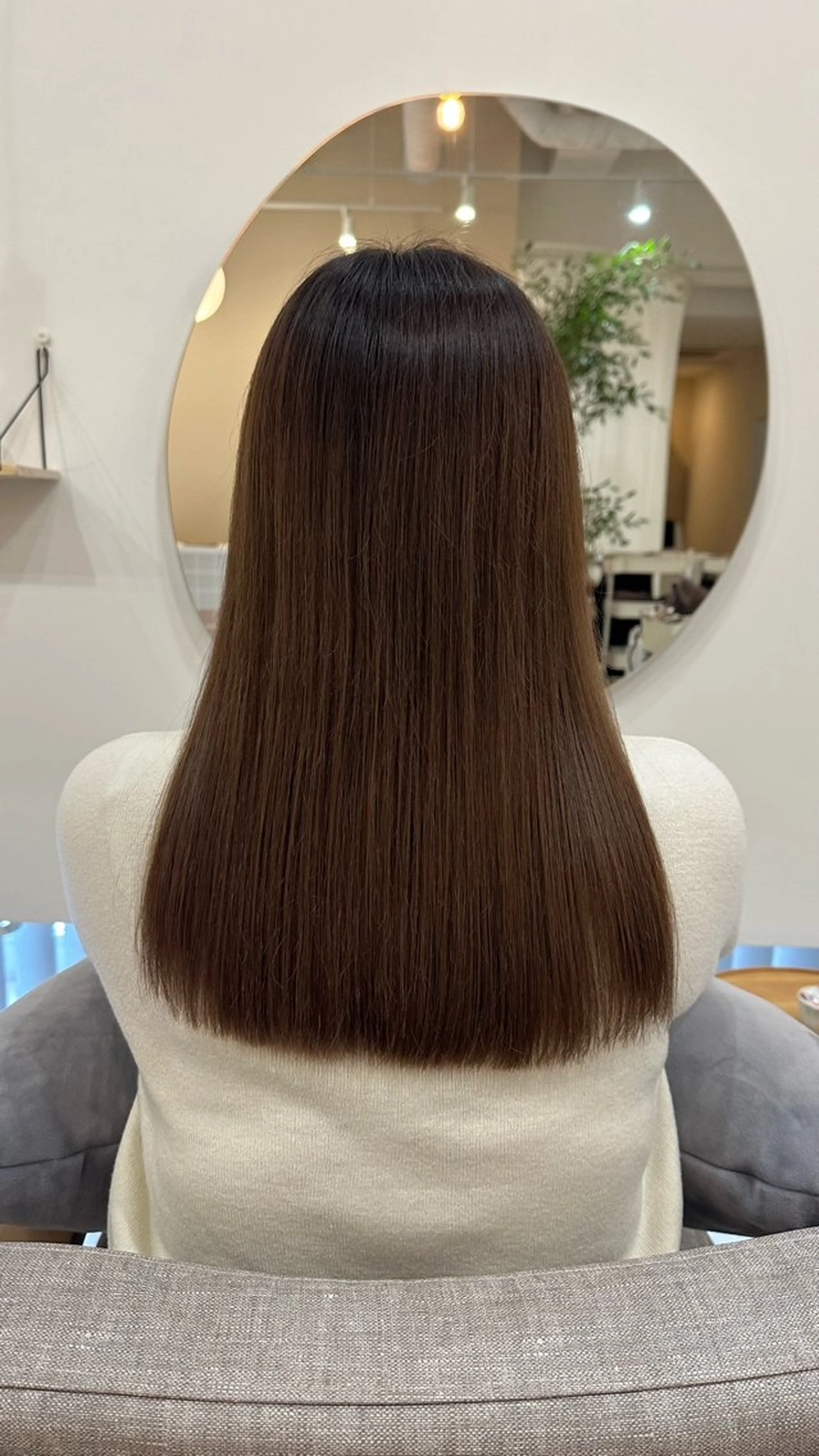 セミロング 寺田 彩芽のヘアスタイル