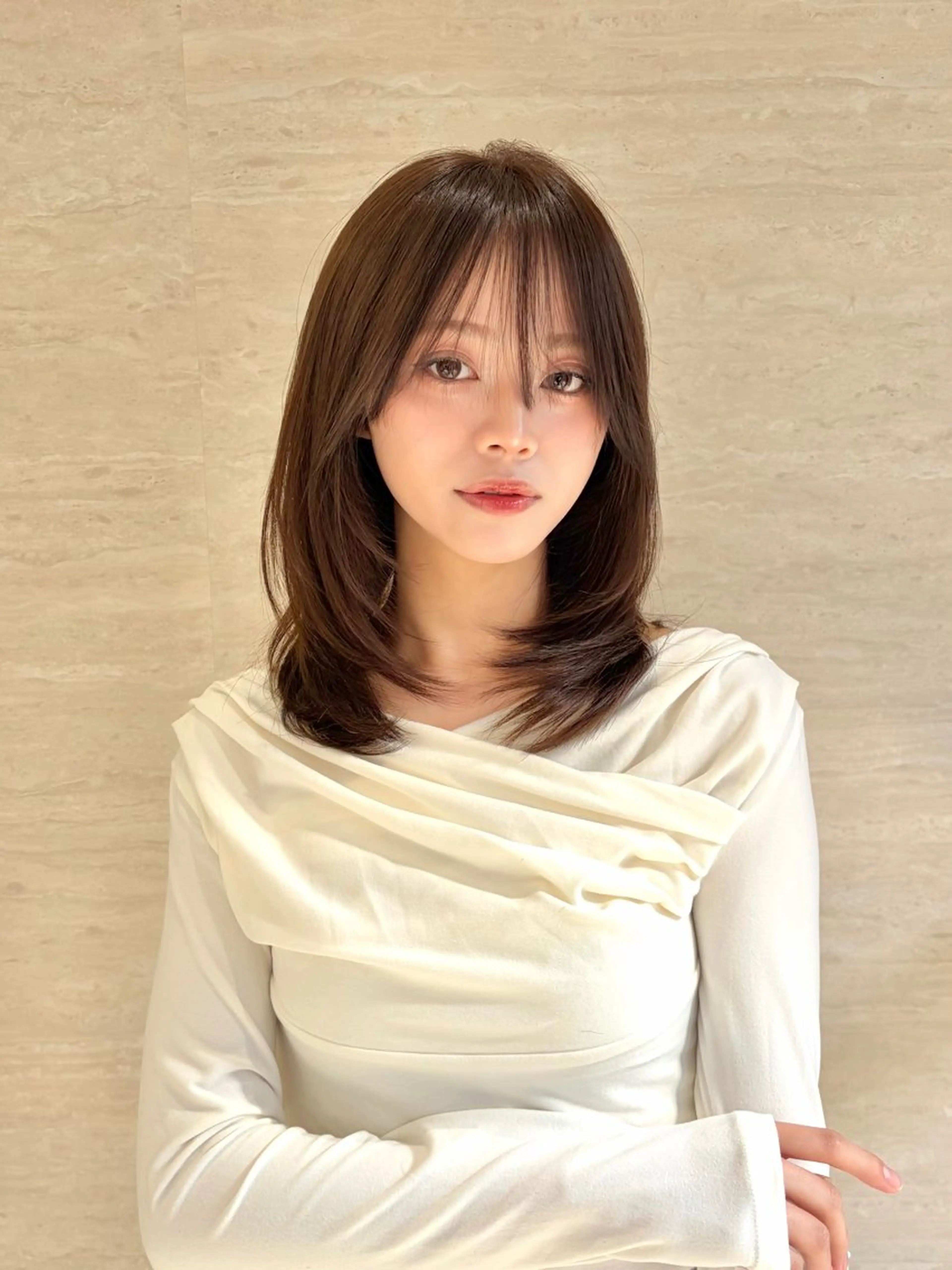 ミディアム レイヤーカット カット ヘアカラー トリートメント PULSE yokohama所属・横浜駅/韓国レイヤー カット/髪質改善のヘアスタイル