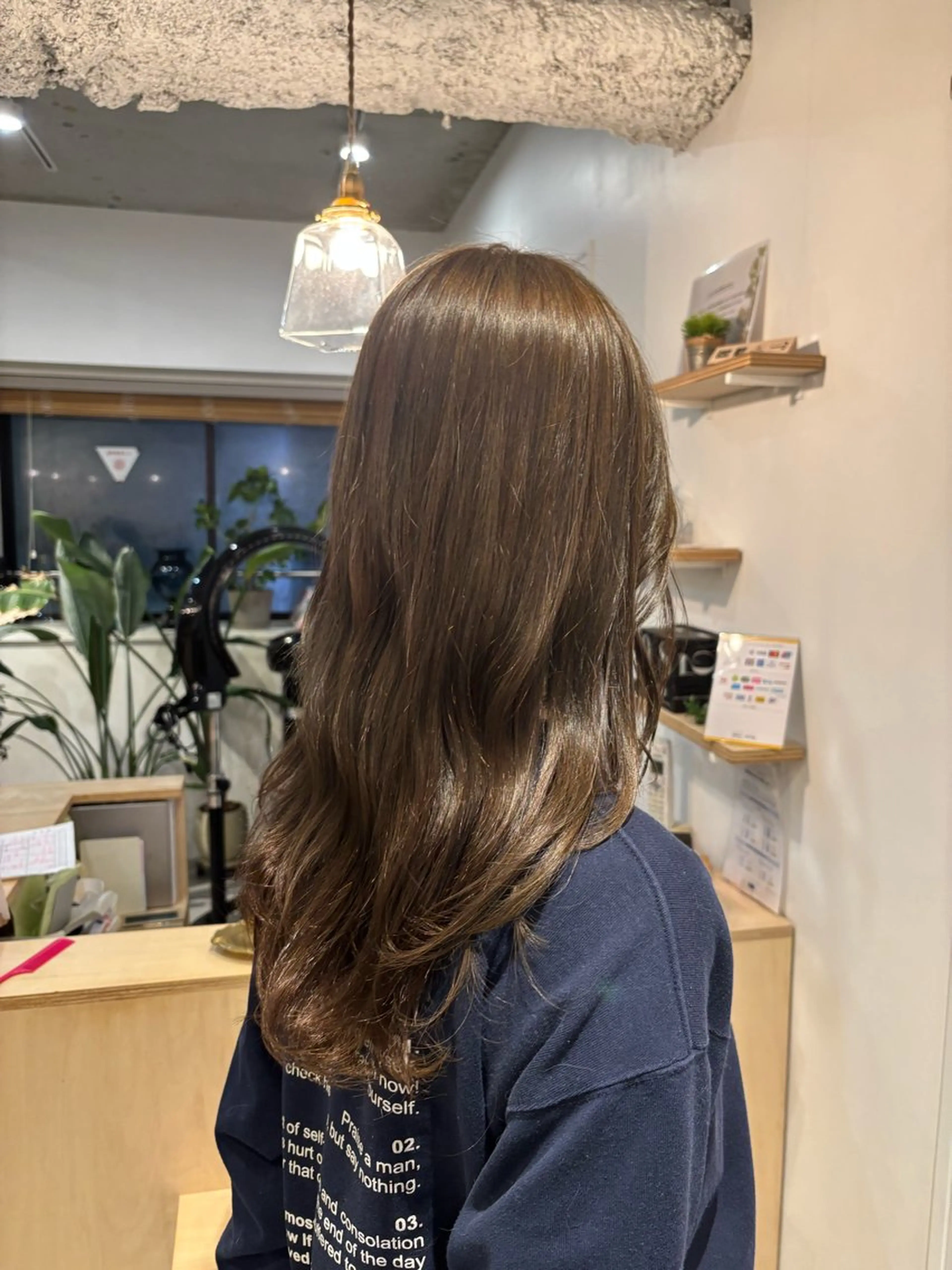ロング 矢崎 明莉のヘアスタイル