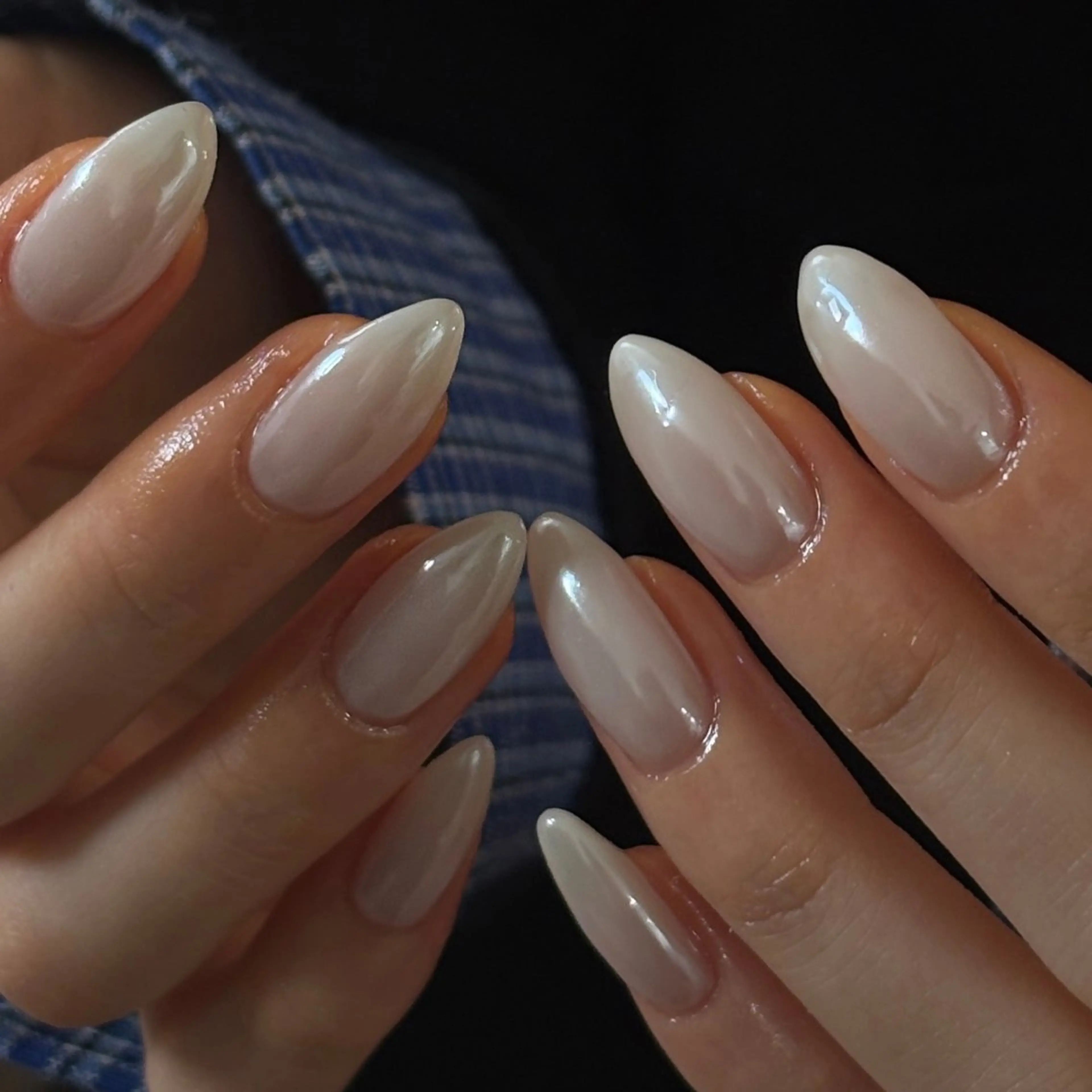 ネイル moe ⠀のネイルデザイン