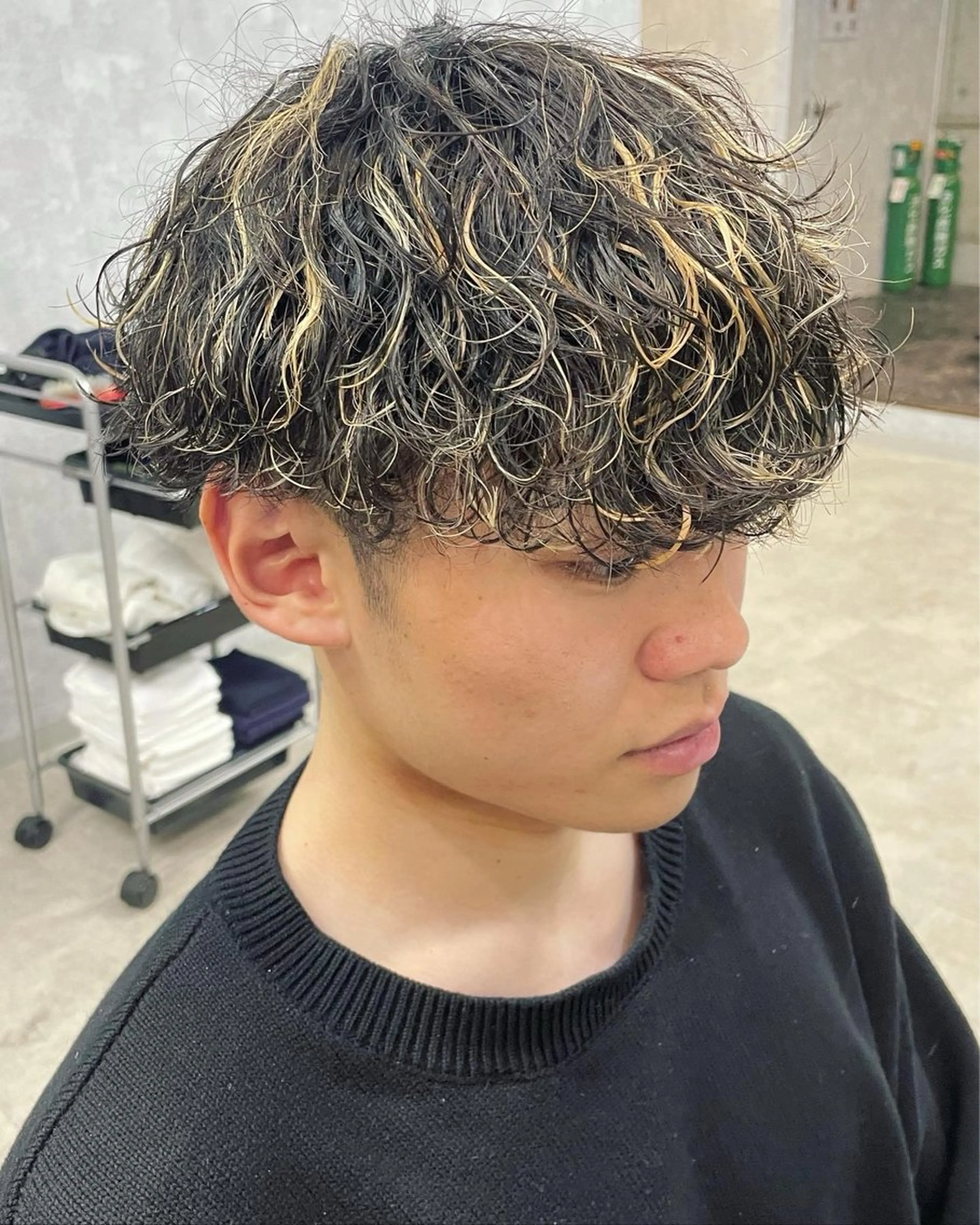 メンズ骨格矯正カット＋波巻きパーマ＋トリートメントの写真