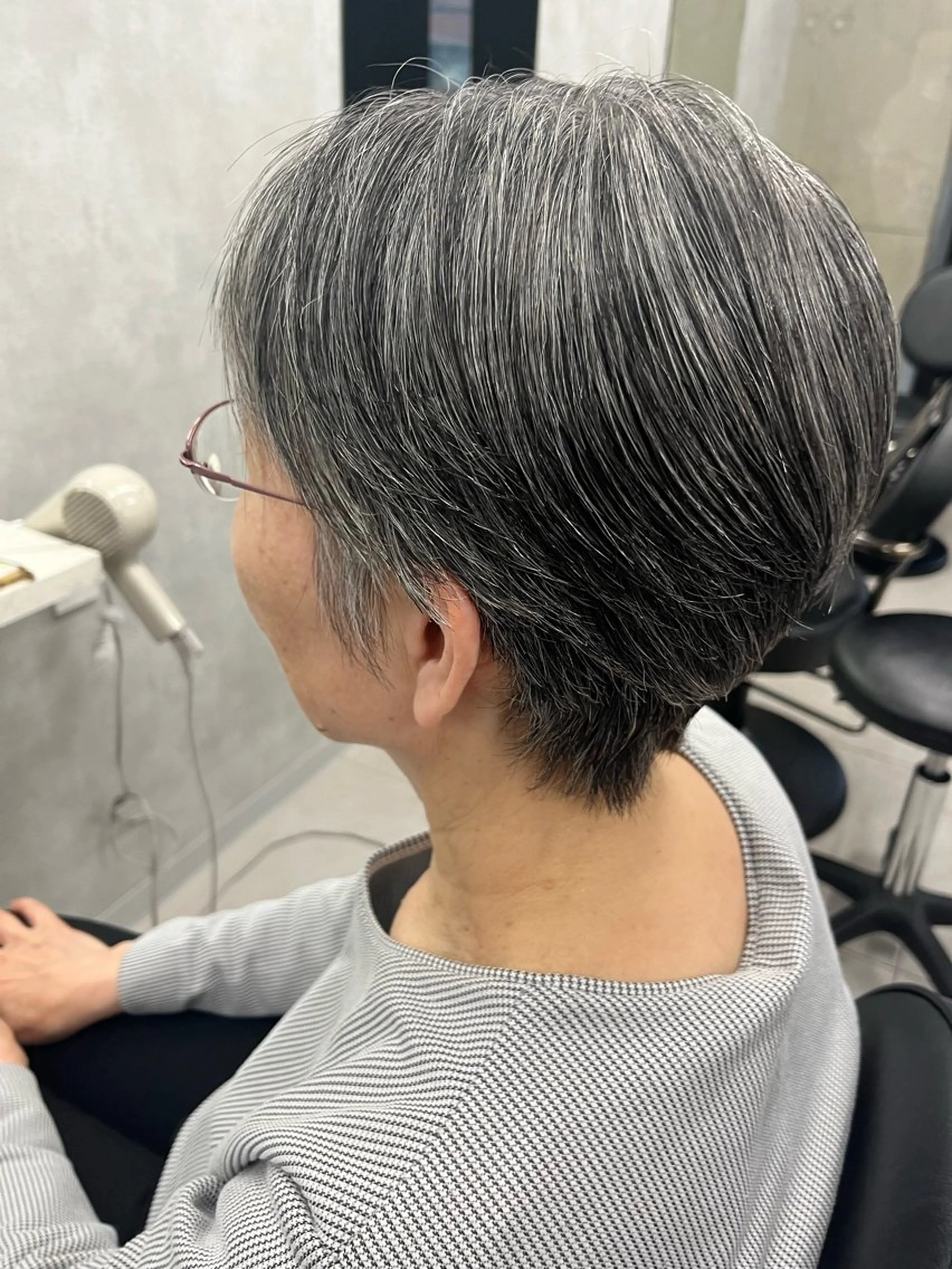 ショート ショートヘア anon Loemのヘアスタイル