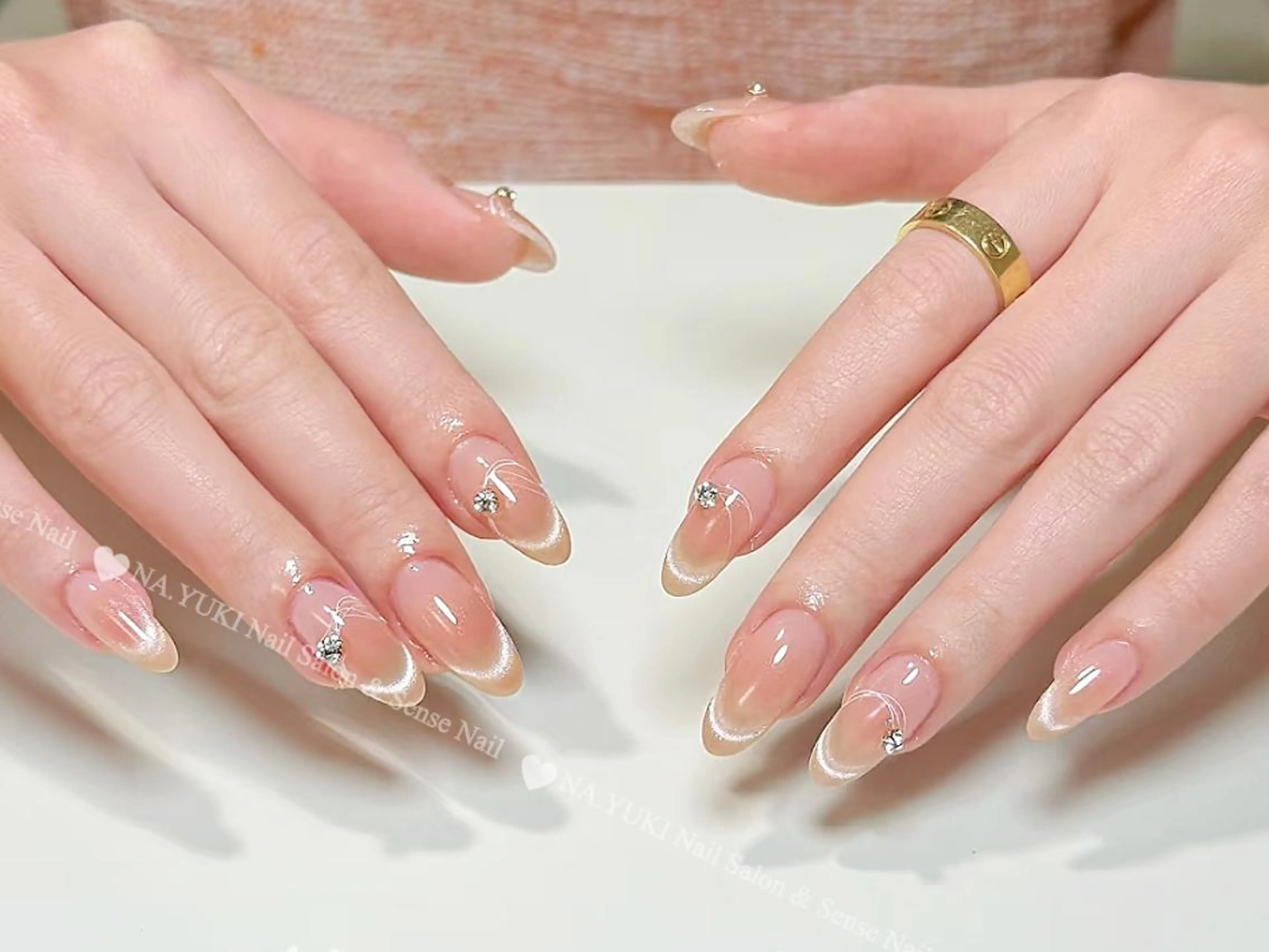 ネイル Mina. 🦢のネイルデザイン