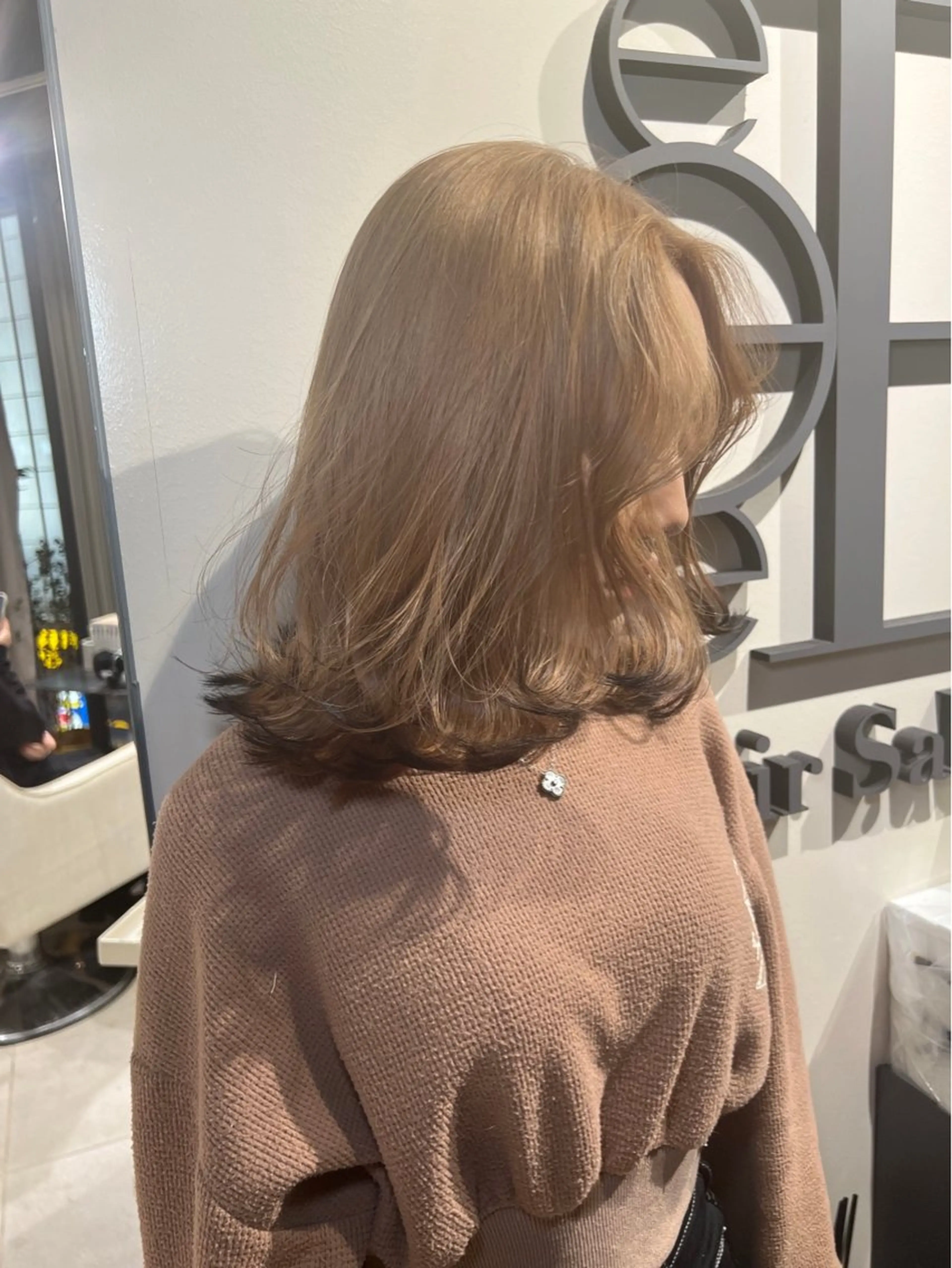 カラー ヘアカラー ハイトーン✨艶髪💘 💘 AYANO💘のヘアスタイル