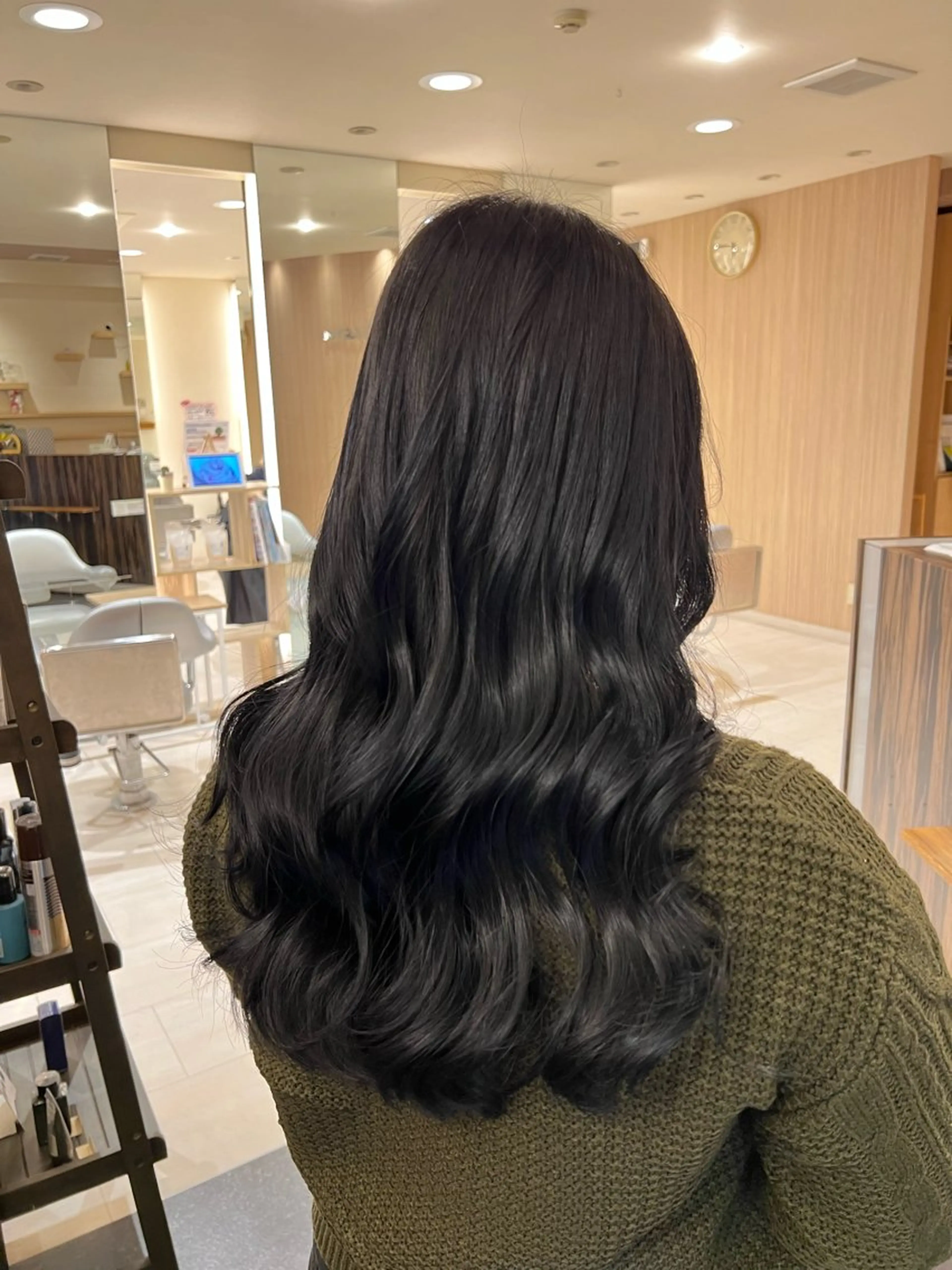 カラー 久永 菫のヘアスタイル