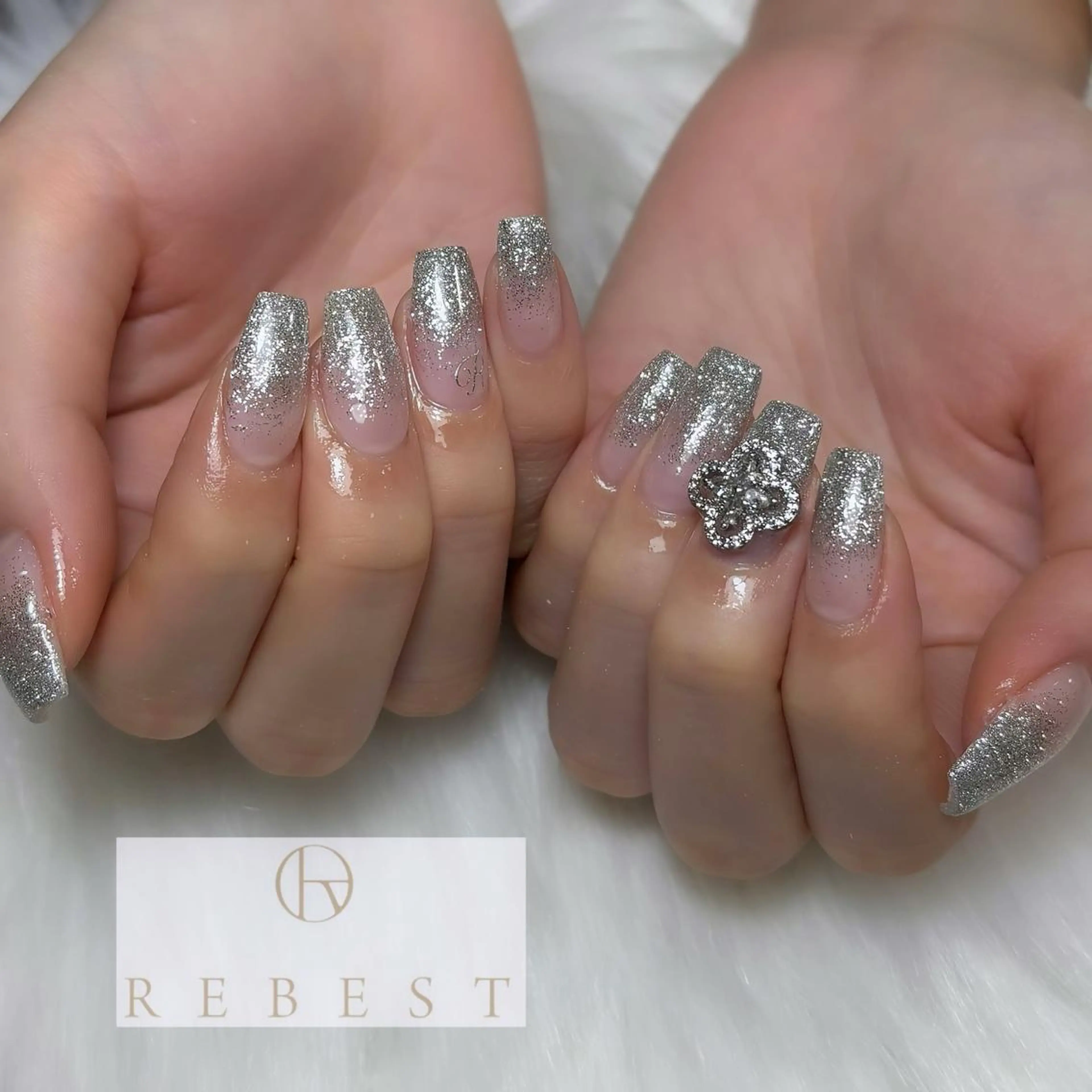 ネイル nailist SENAのネイルデザイン