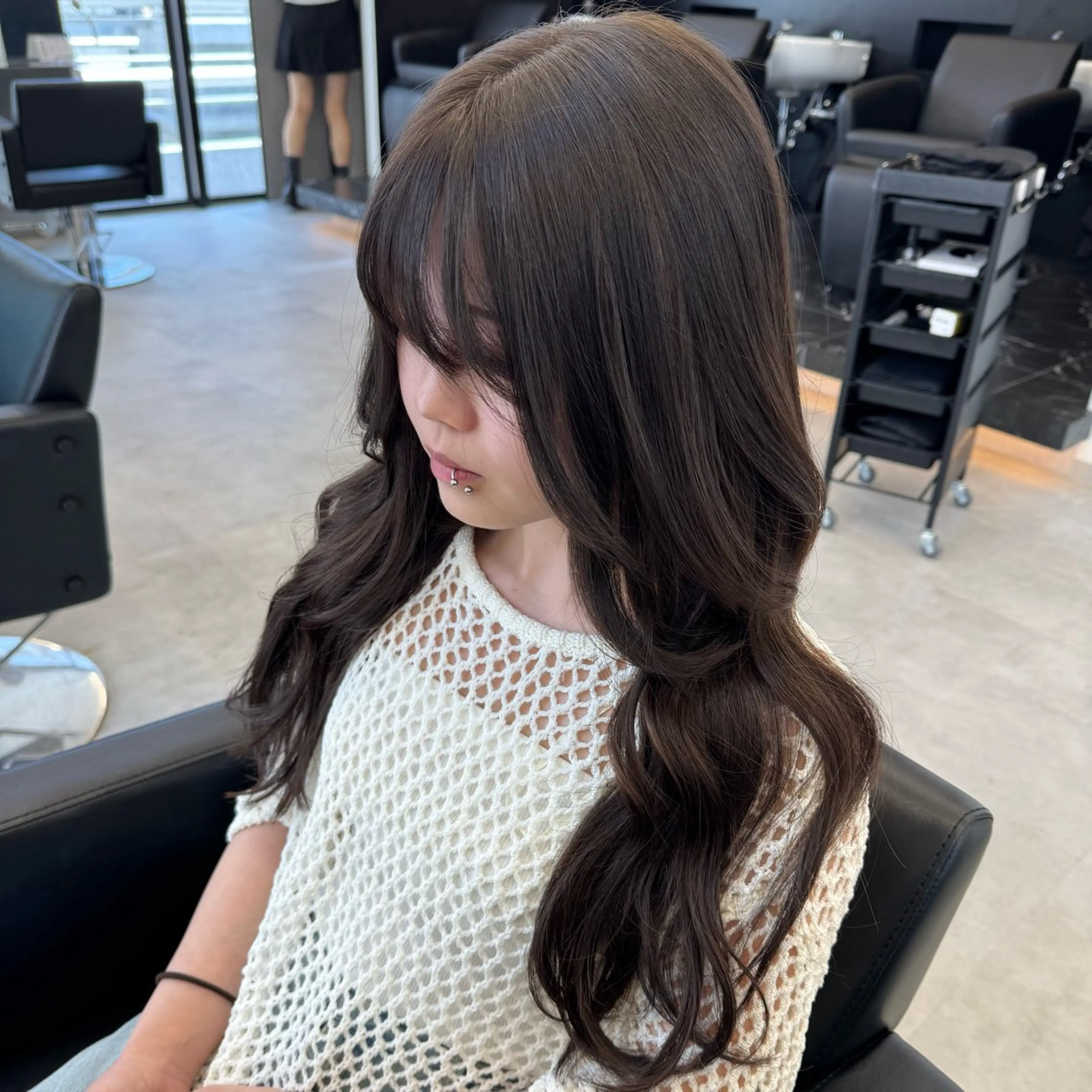 ロング カラー ブリーチ ブラウンカラー チョコレートブラウン ブリーチなしカラー エクステ ヘアカラー エクステ エクステ×ベージュ 韓国ヘア/KENTAのヘアスタイル