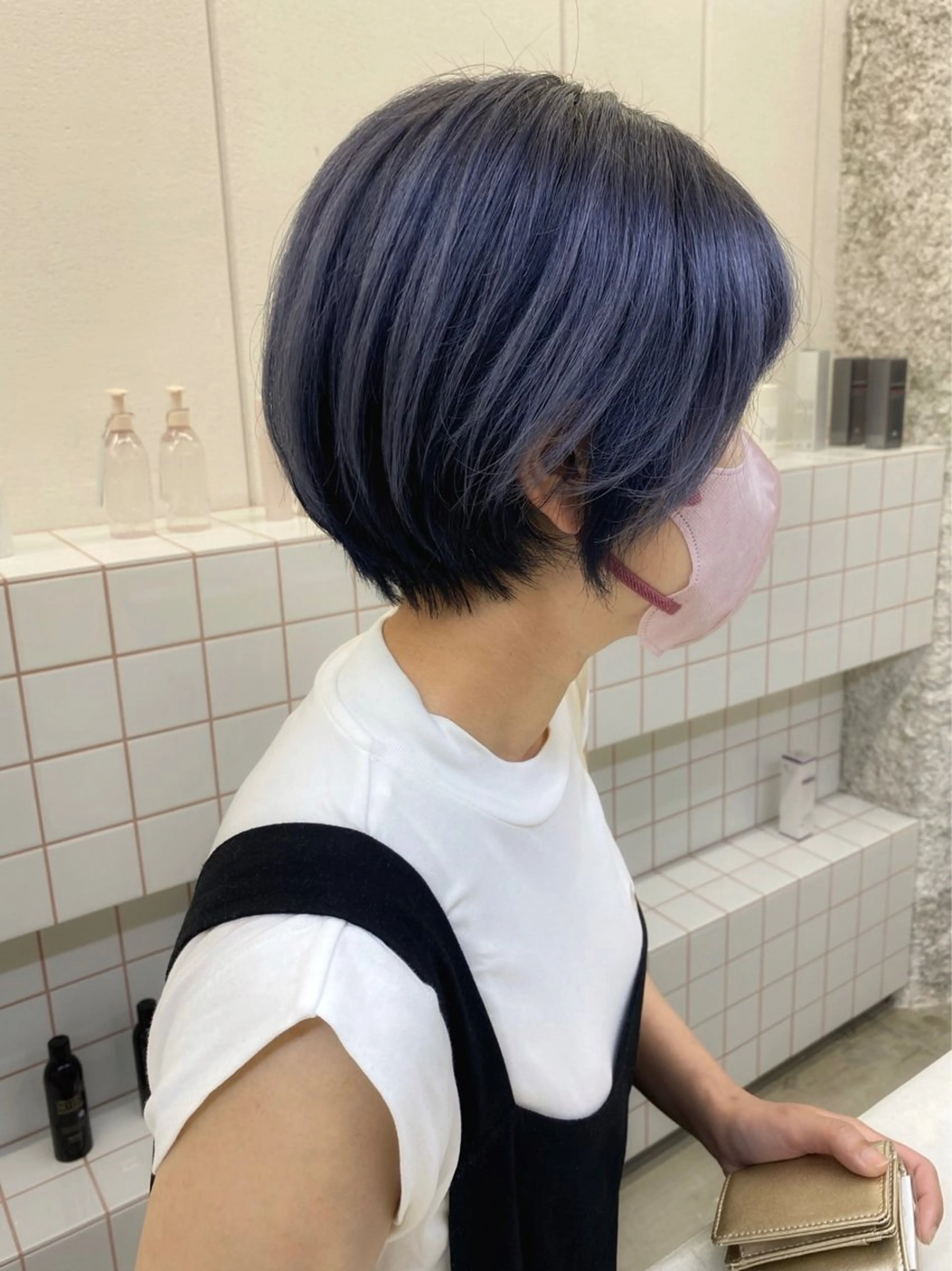 ショート カラー ブルーカラー ネイビーカラー ショートヘア ヘアカラー トリートメント erika /韓国ヘアのヘアスタイル