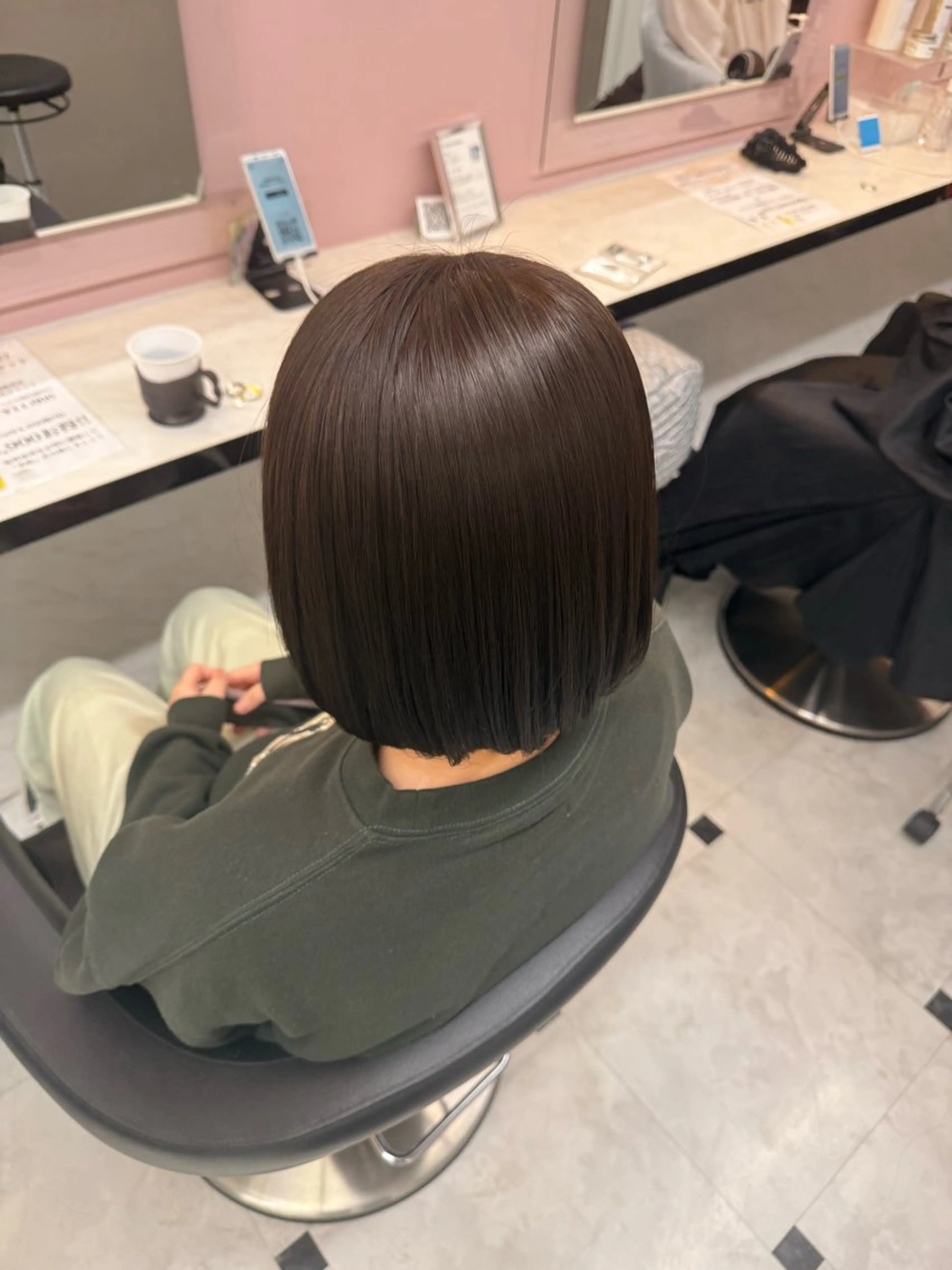 ショート カラー 透明感カラー グレージュ オリーブグレージュ オリーブグレー 韓国風グレージュ 🤍たくみ🤍のヘアスタイル