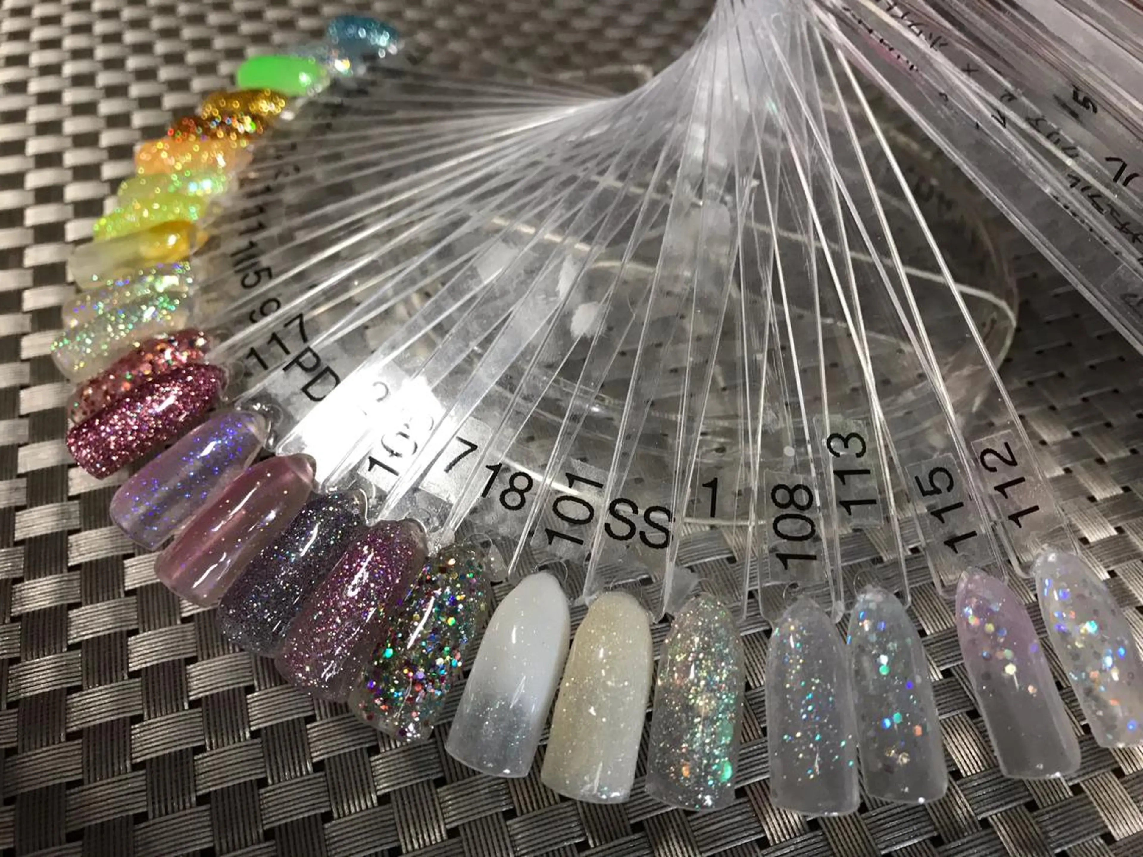 ネイル スカルプネイル ネイルサロンハピーナ自宅サロン所属・金沢 未緒のネイルデザイン