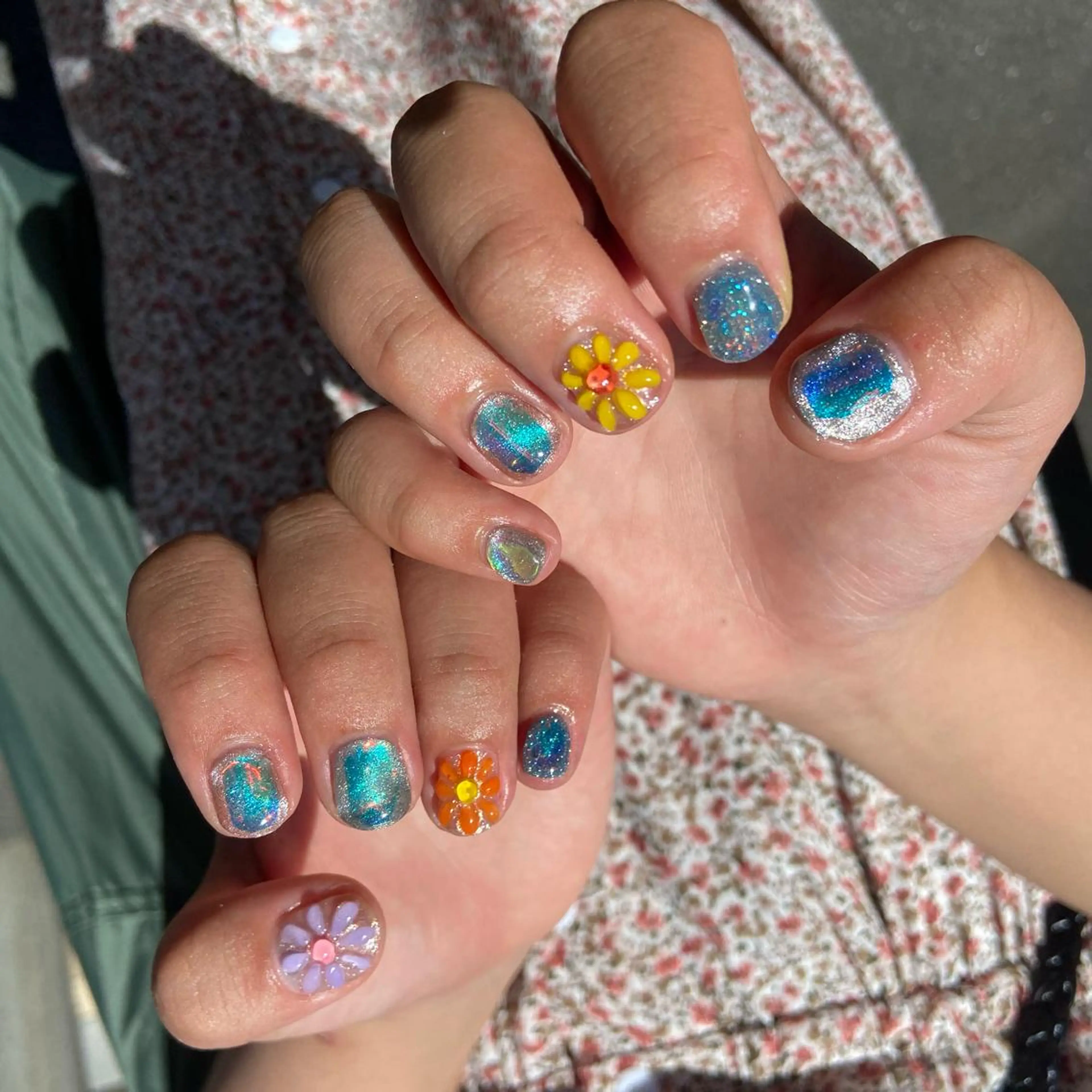 ネイル アートネイル オーロラネイル ジェルネイル 氷ネイル・うるうるネイル キラキラネイル . unffのネイルデザイン