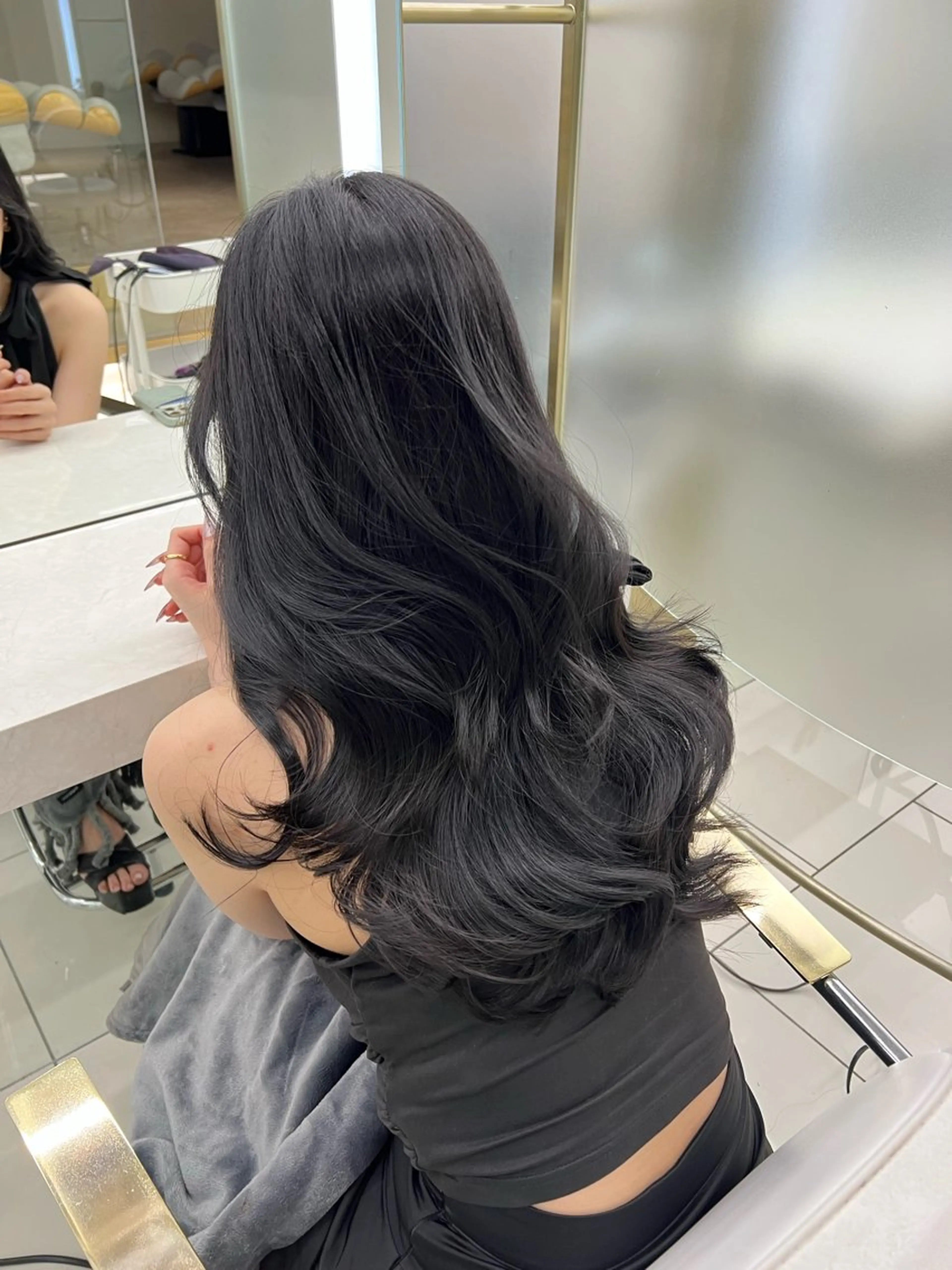 ロング カット ヘアカラー トリートメント 顔周りカット/髪質 改善/透明感カラーのヘアスタイル