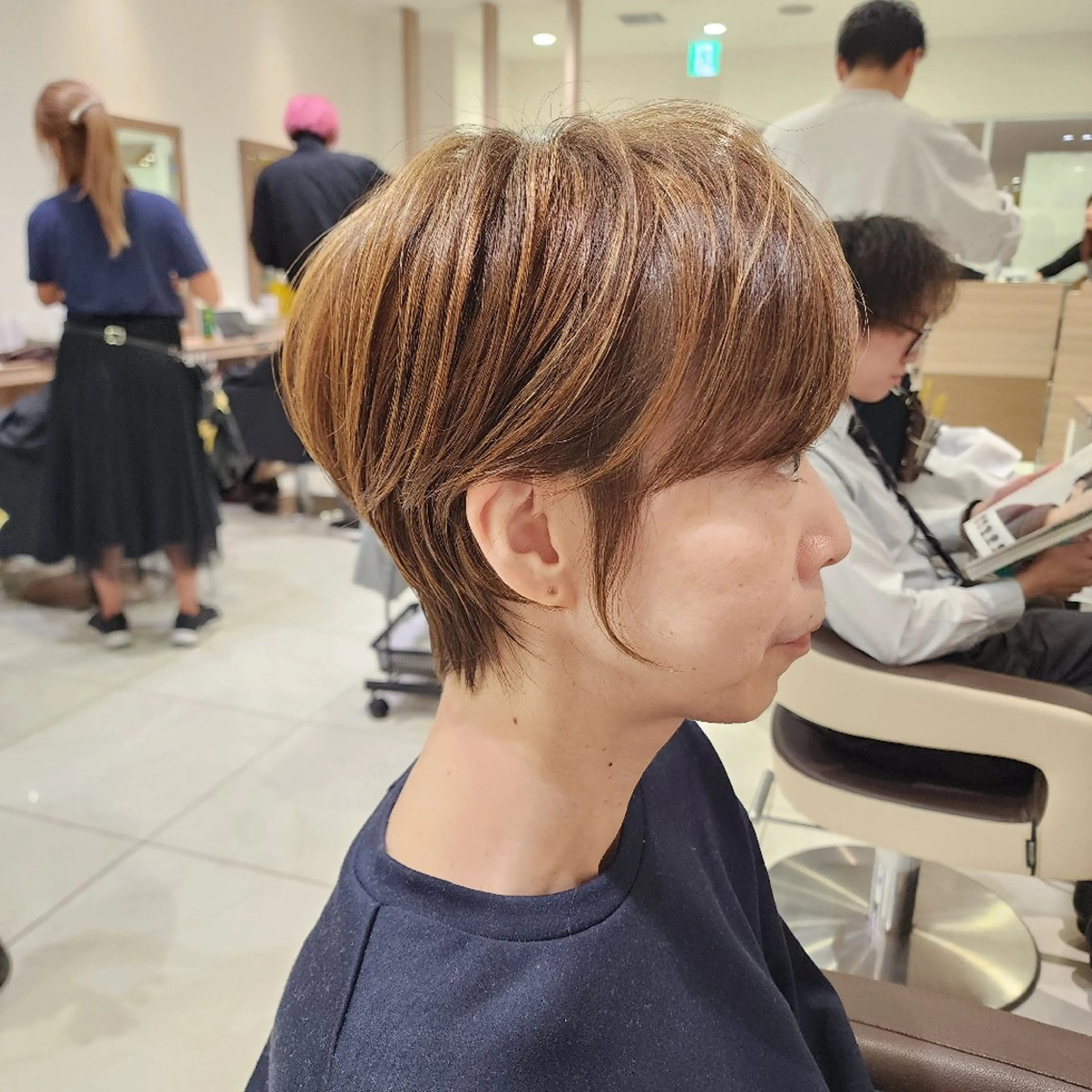 ショート カラー ベージュカラー ブリーチ ハイライトカラー ハイライト 髪質改善 中村 和貴のヘアスタイル