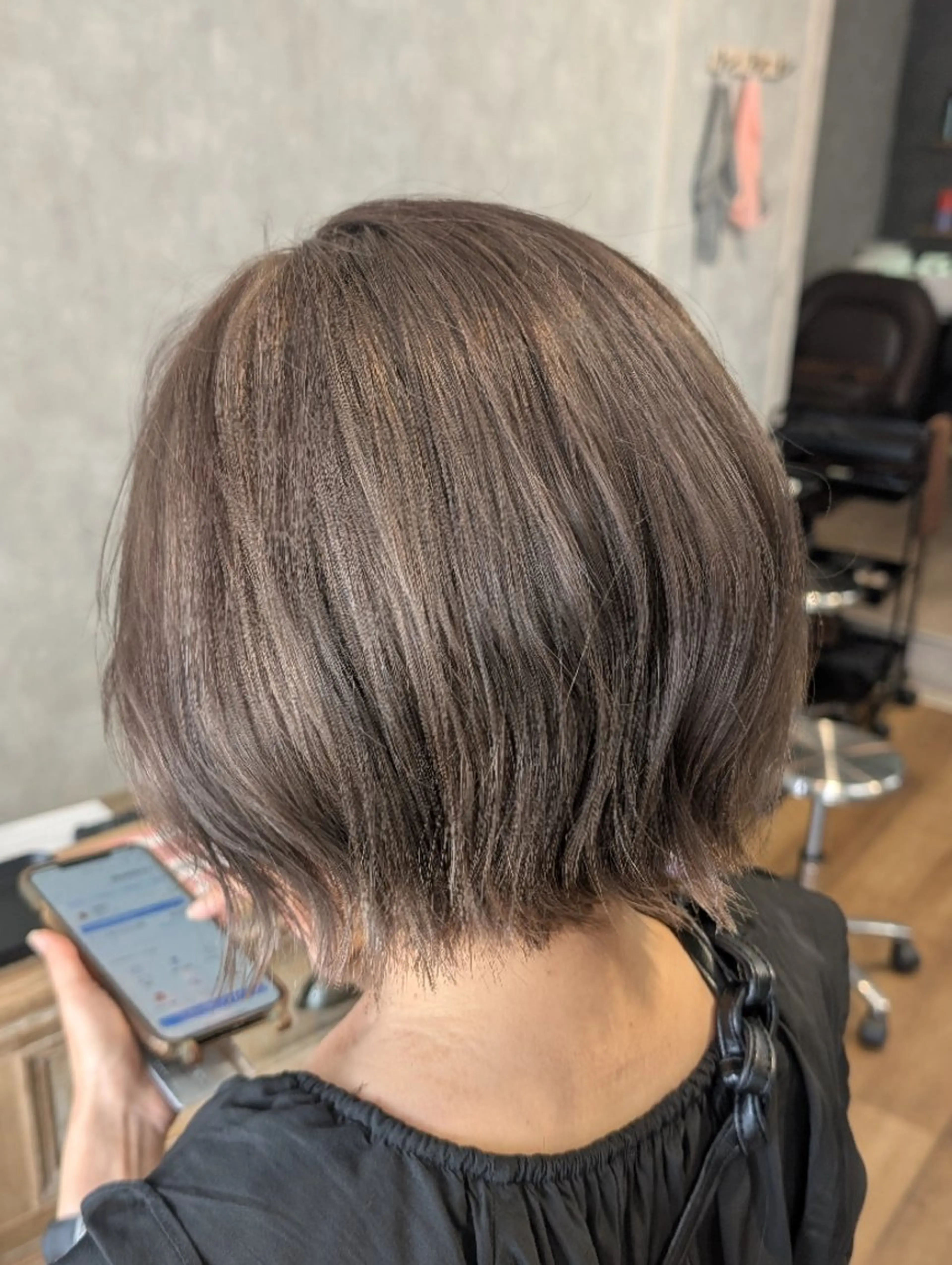 ショート カラー ブリーチ グレージュ カット ヘアカラー トリートメント 大人かわいい💎ツヤ ✧亜美︎✧我孫子のヘアスタイル