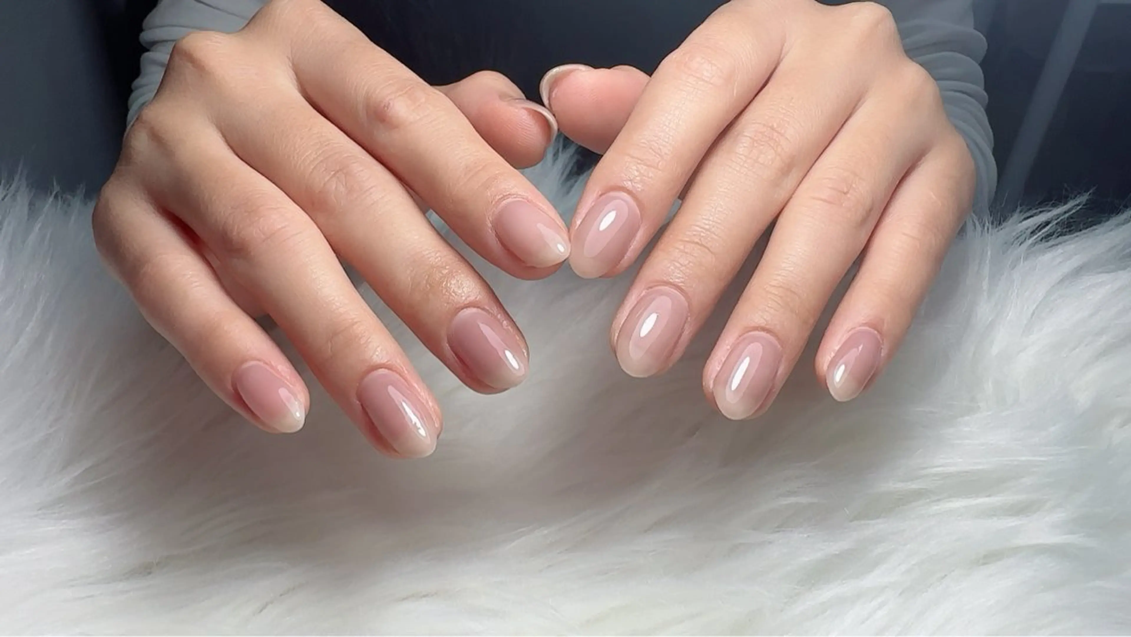 ネイル ハンドネイル Lyly リーリーのネイルデザイン