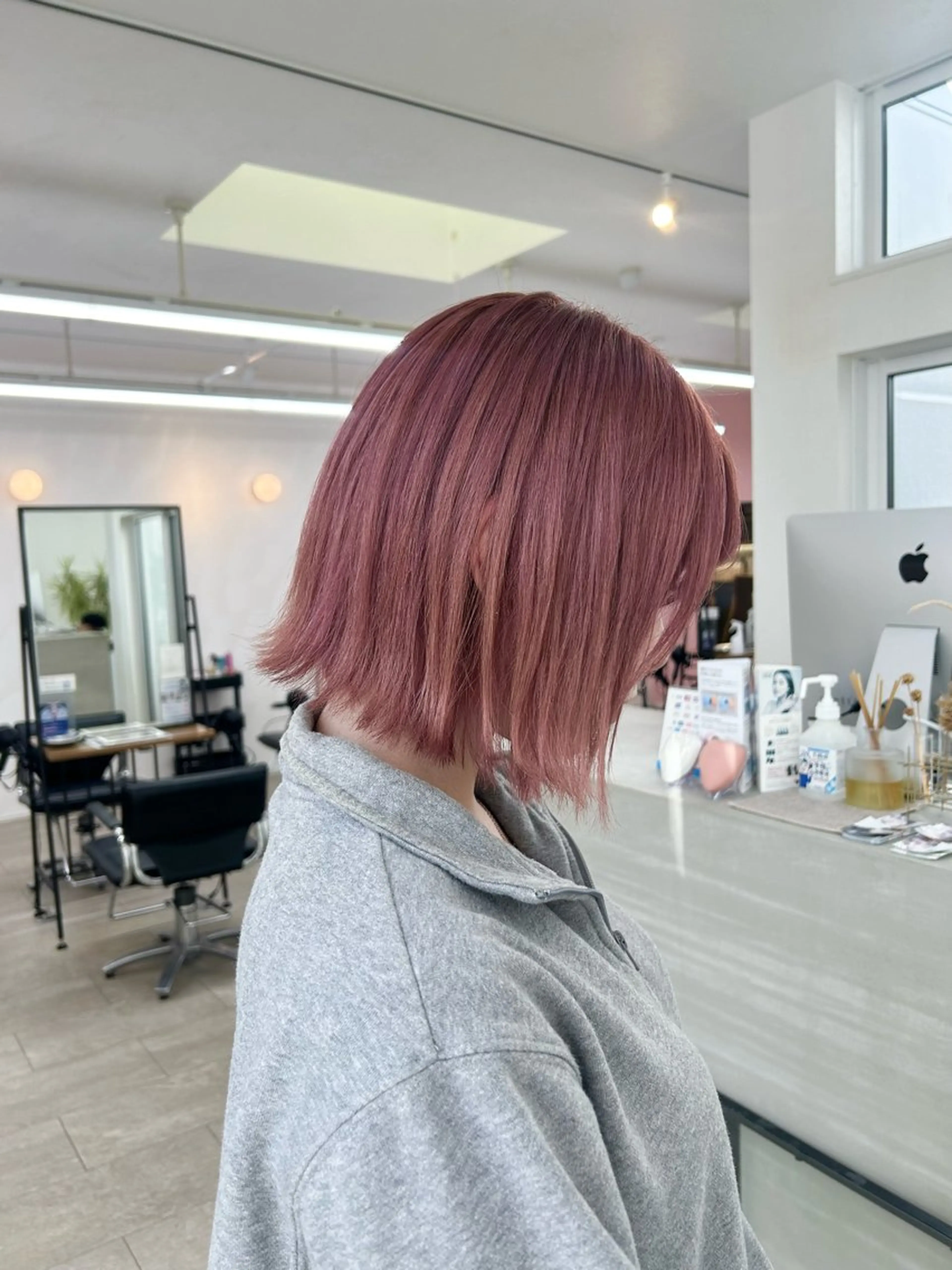 ショート カラー suehiro yunaのヘアスタイル