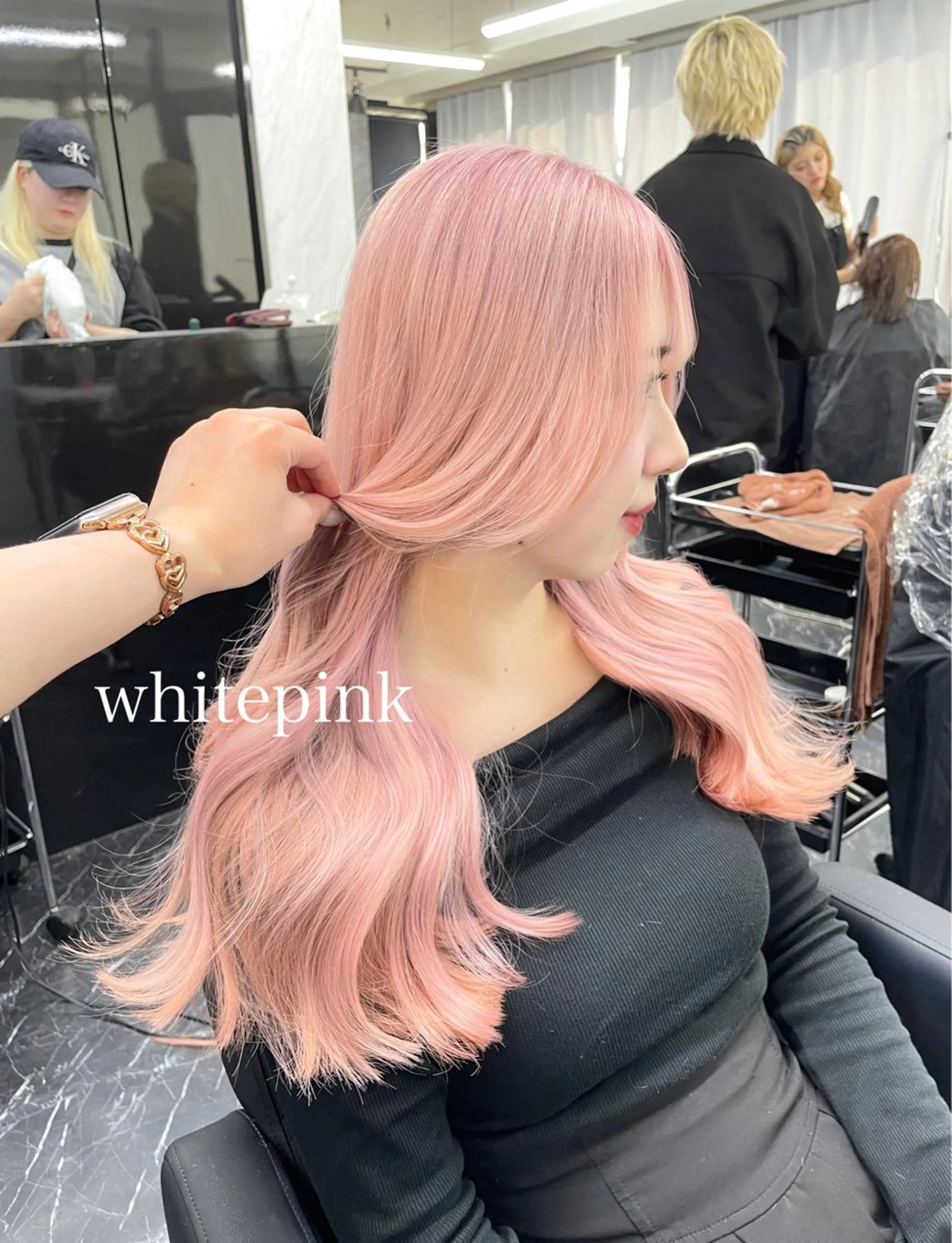 ロング カラー ヘアカラー トリートメント エクステ🩵ブリーチ 韓国ヘア🩵KAEのヘアスタイル