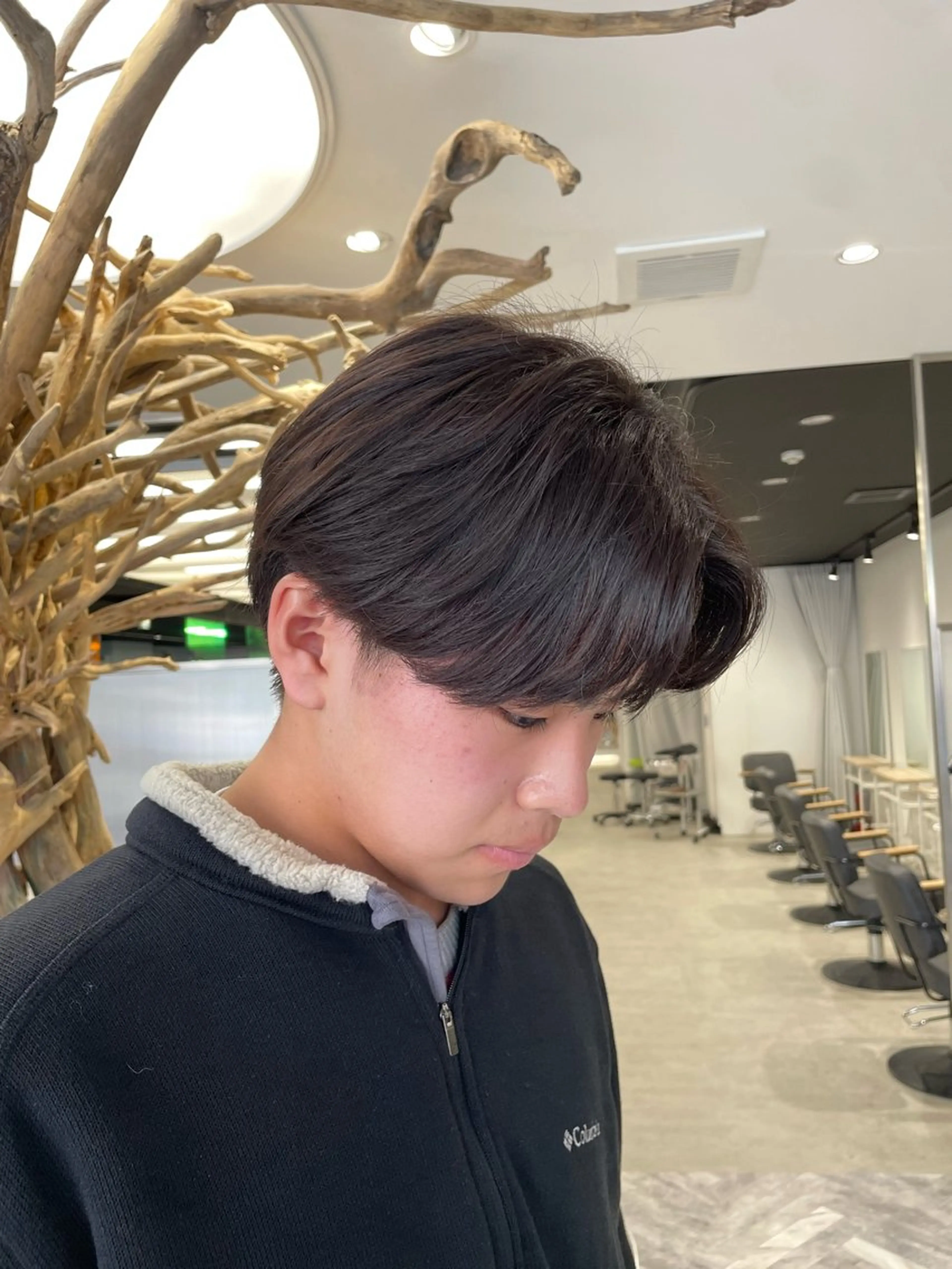 ショート メンズ メンズパーマ メンズツイストパーマ 波巻きパーマ ツイストパーマ カット フェザーショート⚡️ REONのヘアスタイル