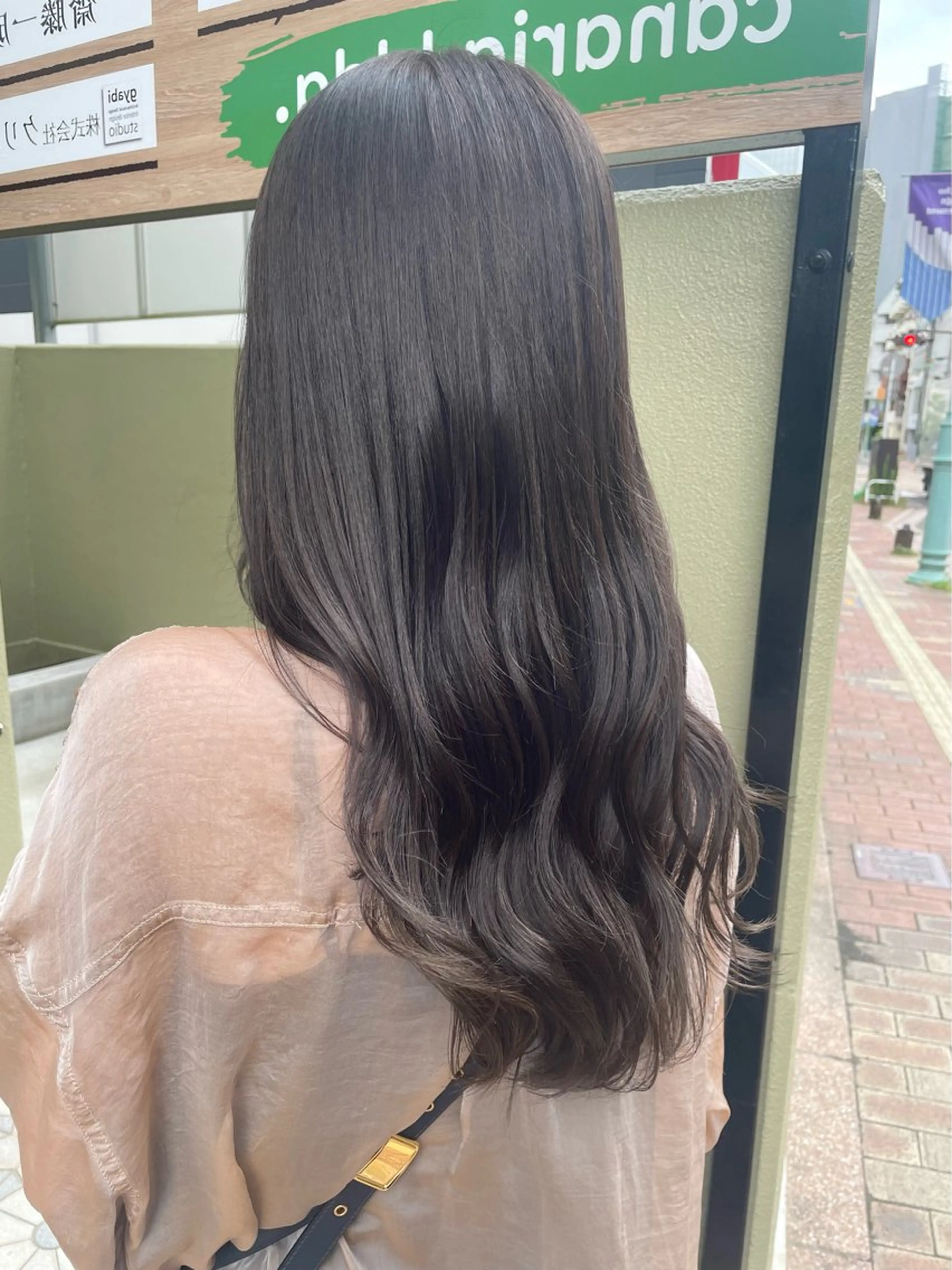 セミロング カット ヘアカラー トリートメント 佐藤 魁人のヘアスタイル