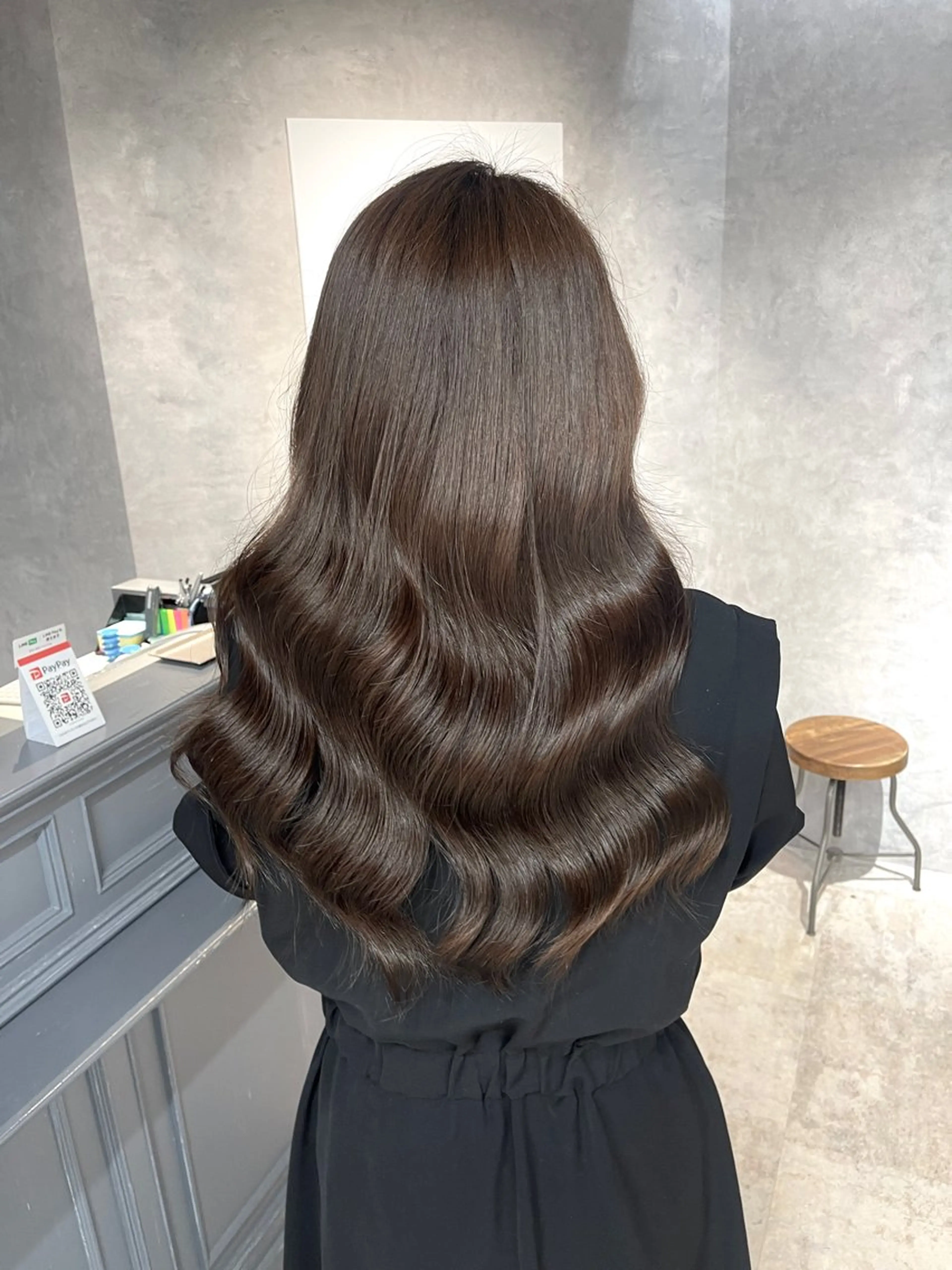 ロング カラー ブリーチ ケアブリーチ 髪質改善 カット ヘアカラー トリートメント オフホワイトアンドなんば所属・福西 洋斗のヘアスタイル